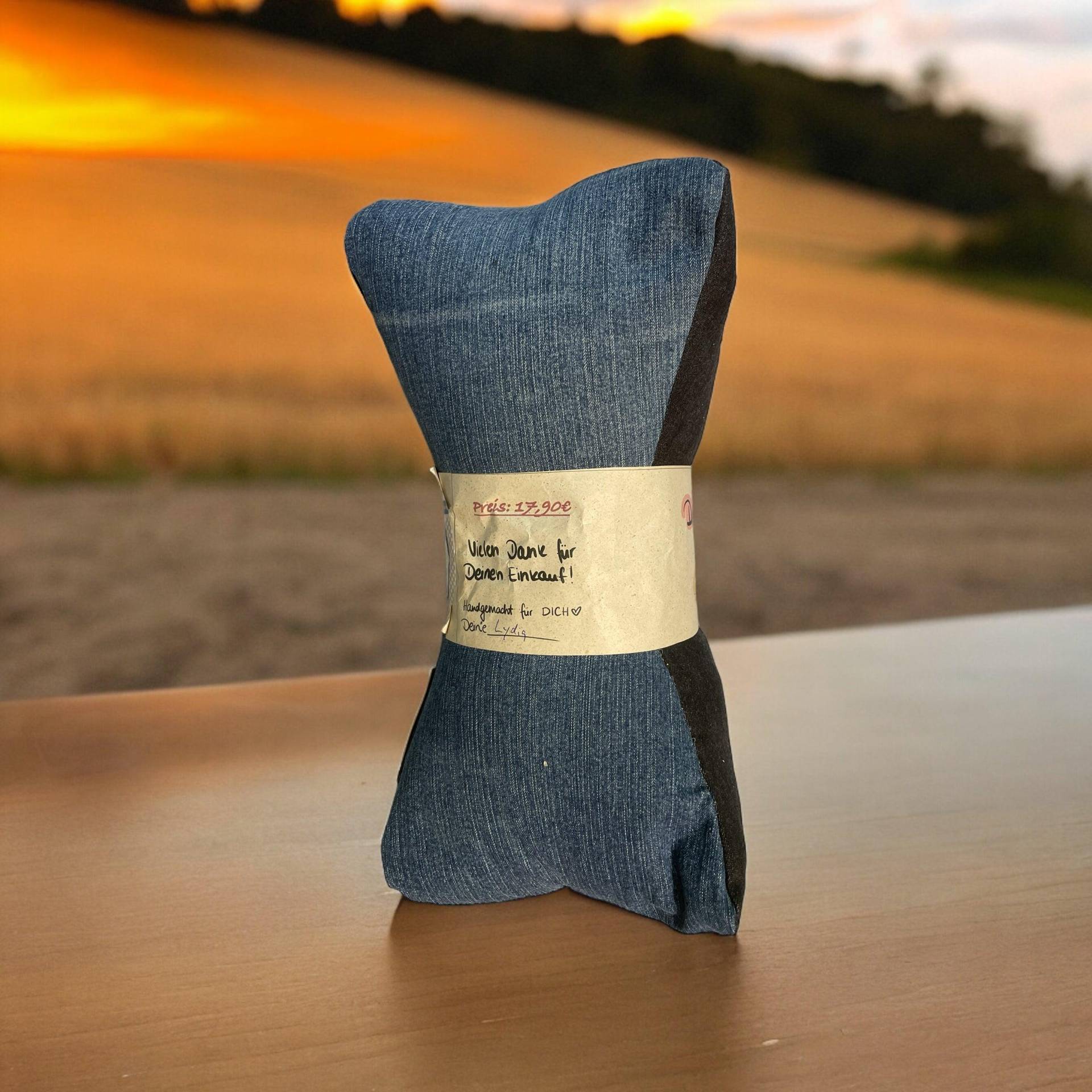 Dinkelzirbi Der Nachhaltige Leseknochen, Nackenkissen von Etsy - FinnMarieDE