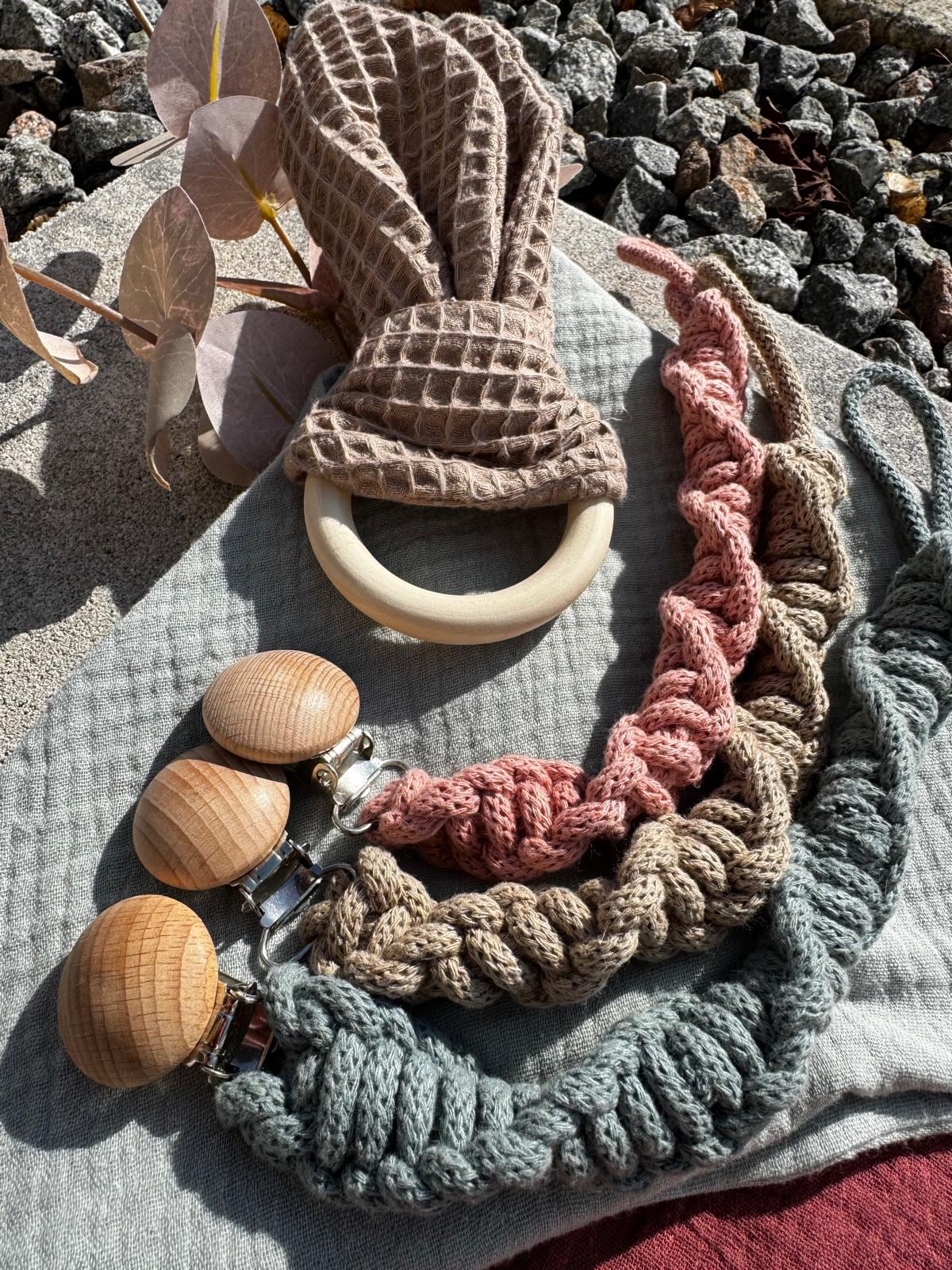 Schnullerketten Makramee, Schnullerkette Mit Holzclip, Aus Baumwollkordel von Etsy - FioLinbyLydiaPaucker