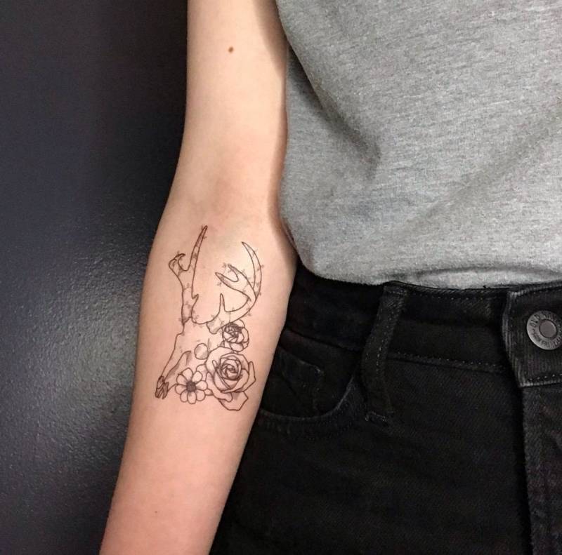 Hirsch Totenkopf Und Blumen Temporäres Tattoo von Etsy - FleetingTattoo