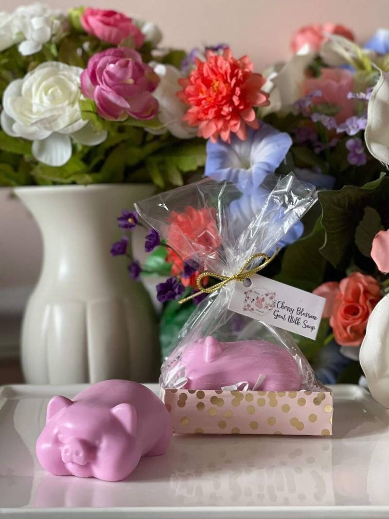 Kirschblüten Floppy Das Schwein Seife von Etsy - FloppyandFriends