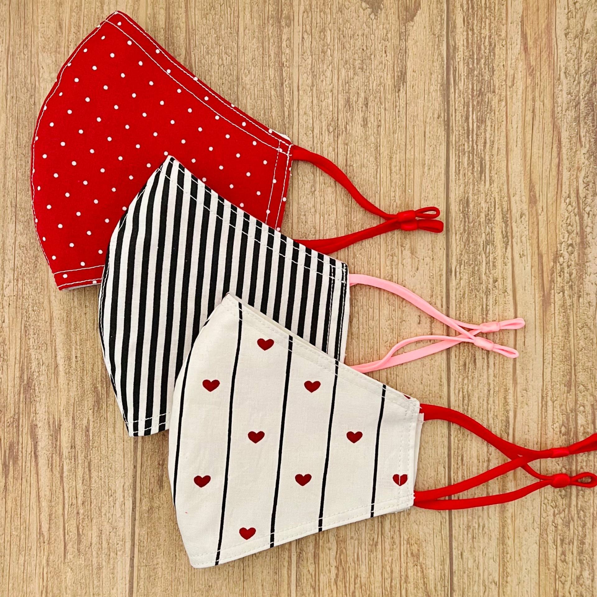 Special Valentines Day Set Streifen, Herzstreifen Und Polka Dots Baumwolle Gesichtsmaske | Wende - Verstellbare Träger von Etsy - Floralandleaves