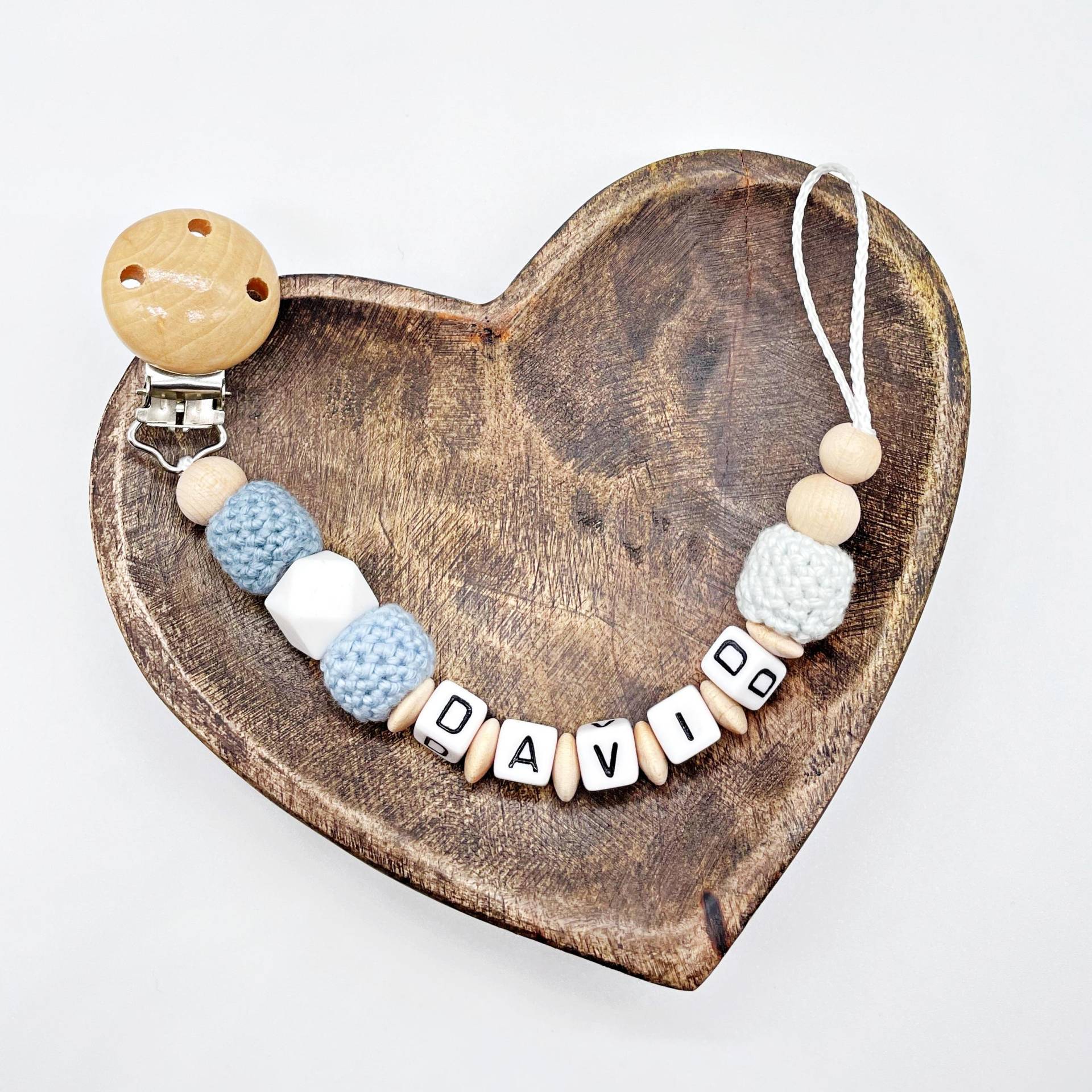 Schnullerkette Mit Name | Personalisiert Buchstaben Babygeschenk Handmade Geschenk Junge Blau Weiß Geschenkidee Geburt Baby Schnullerkette Mit Name | Personalisiert Buchstaben Babygeschenk Handmade Geschenk Junge Blau Weiß Geschenkidee Geburt Baby von Etsy - FlorentinasPahihi