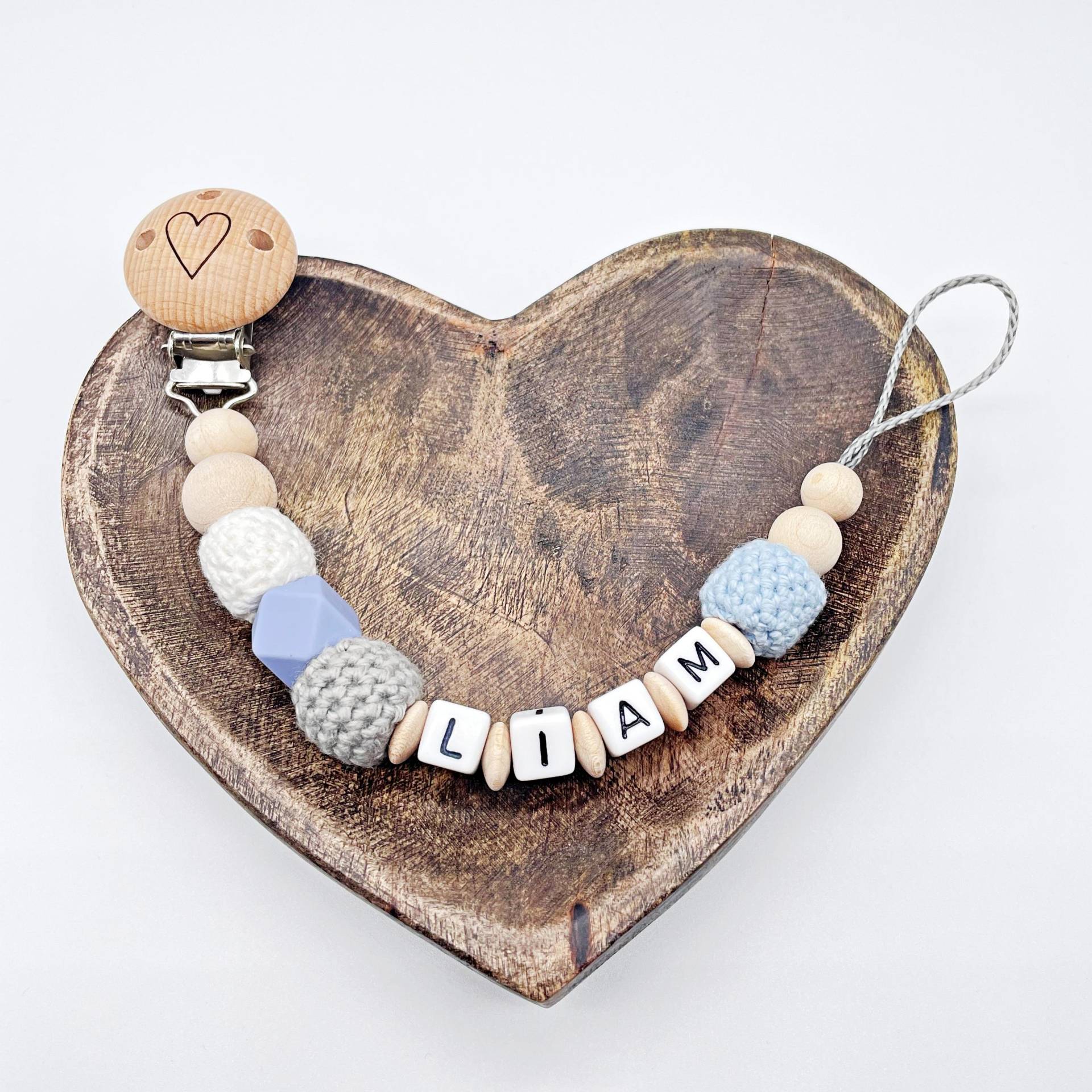 Schnullerkette Personalisiert Name Junge Babyboy Geburt Geschenkidee Babybesuch Babyparty It's A Boy Schnullerhalter Schnullerband Blau Schnullerkette Personalisiert Name Junge Babyboy Geburt Geschenkidee Babybesuch Babyparty It's A Boy Schnullerhalter Schnullerband Blau von Etsy - FlorentinasPahihi
