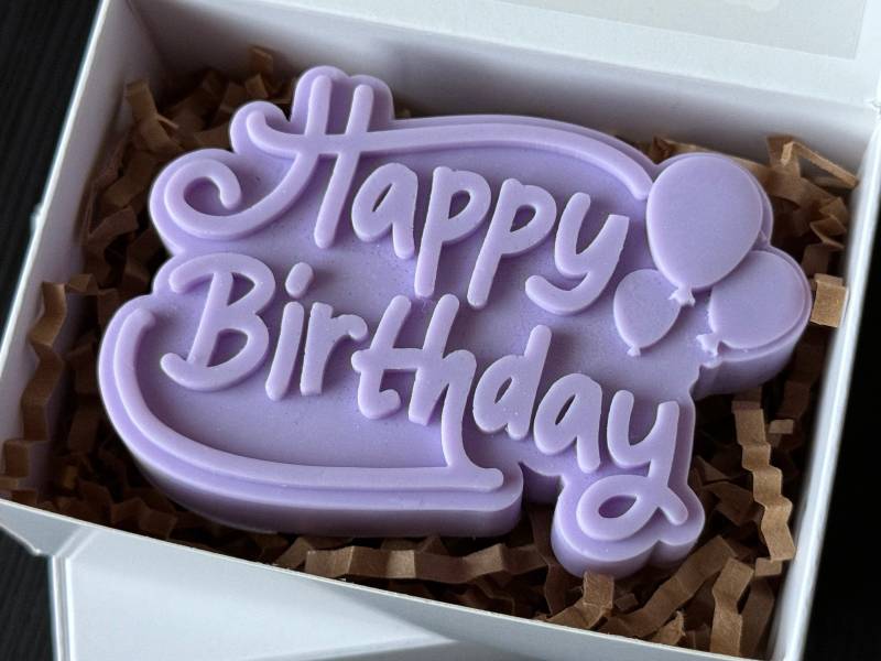 Happy Birthday Seife - Handgemachtes Geschenk Für Sie Eine Süße Geburtstagsüberraschung Ein Self-Care Frauen von Etsy - FlowersDStore