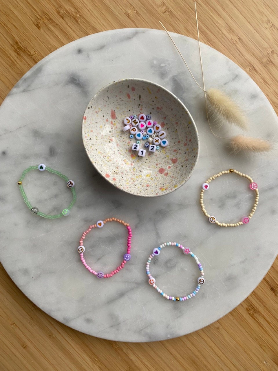 Perlenarmband Mama; Geschenk Wochenbett; Besonderes Für Junge Mütter; Wünschearmband; Eltern; Stillarmband; Armband Mutter von Etsy - FlueggeDesign