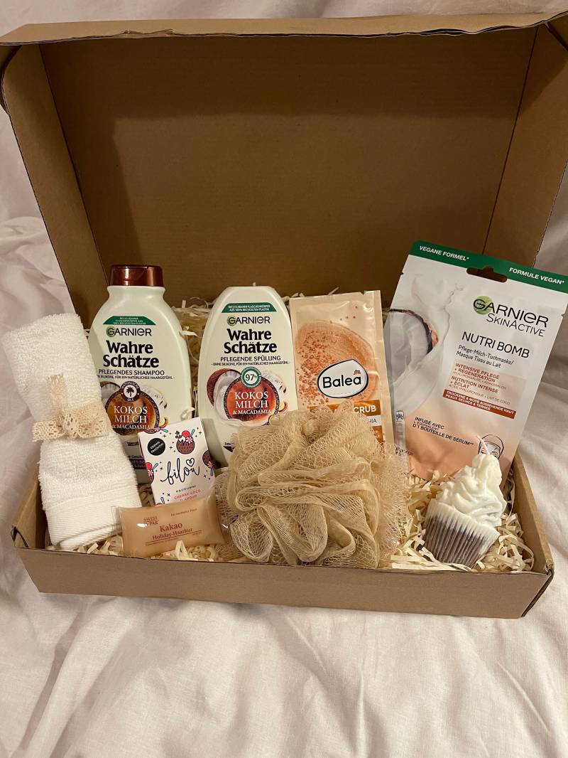 Geschenkbox | Geburtstagbox Weihnachtsgeschenk Geschenkset Muttertagsgeschenk Paket - Weiß Halloweenbox von Etsy - ForYouBoxShop