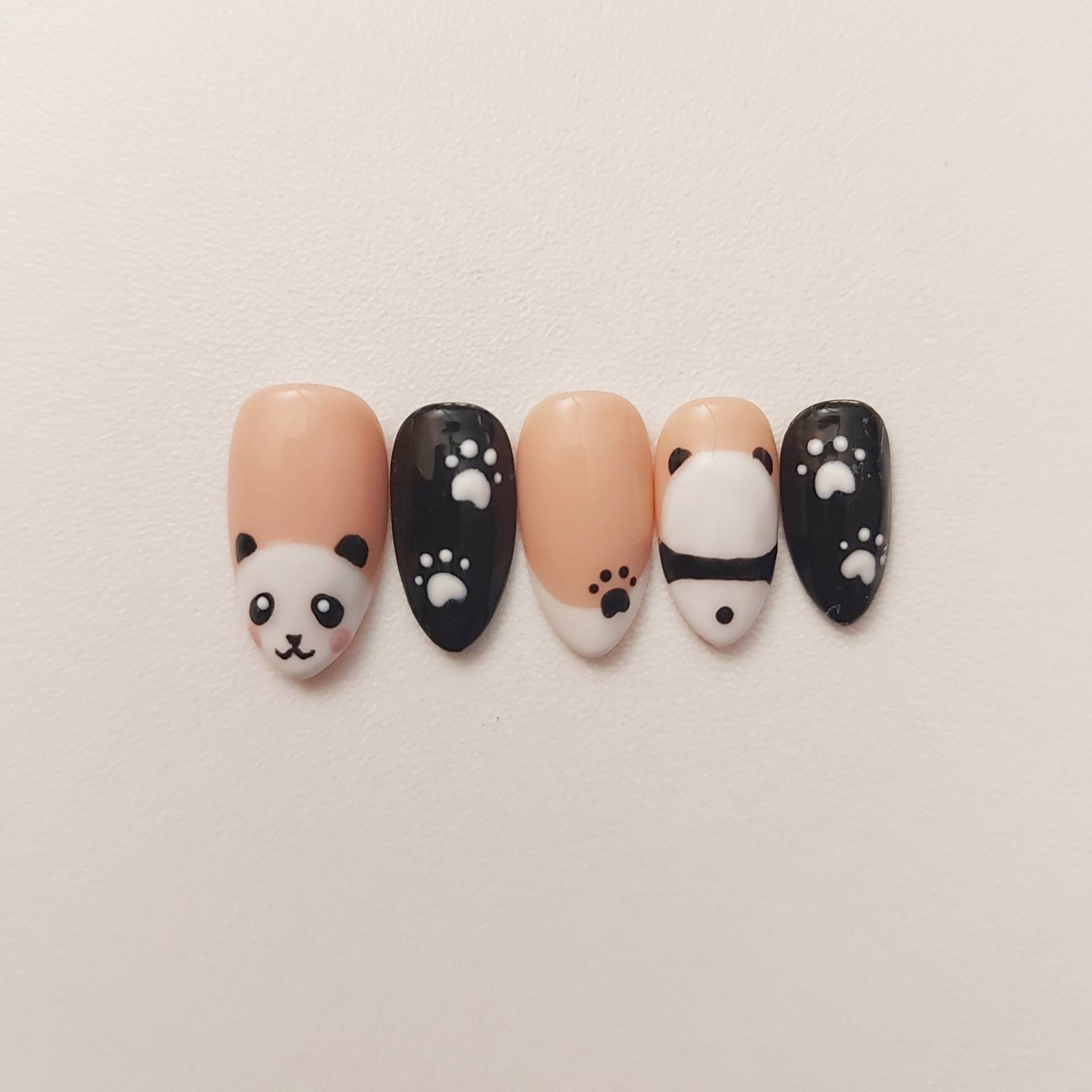 Press On Nails Panda, Animal, Paw, Black, White, Cute von Etsy - ForestFairyNails