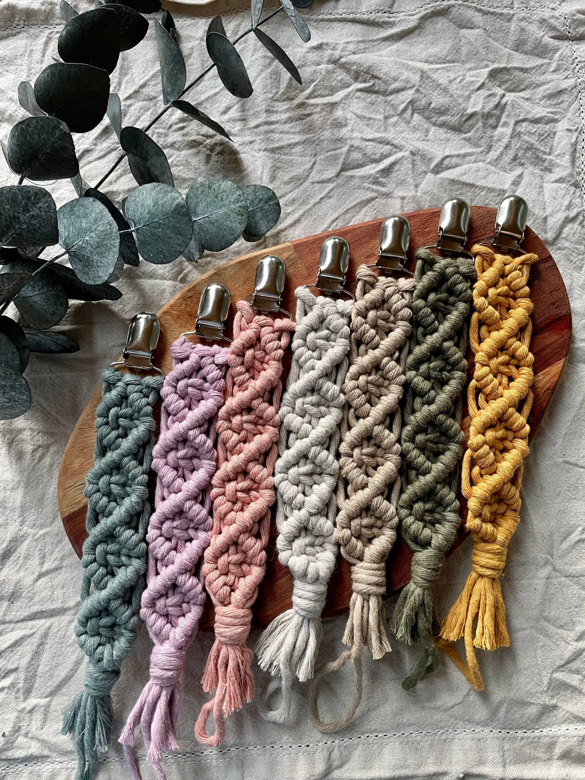 Schnullerkette Makramee Schnullerkette Makramee von Etsy - FraeleinBoHo