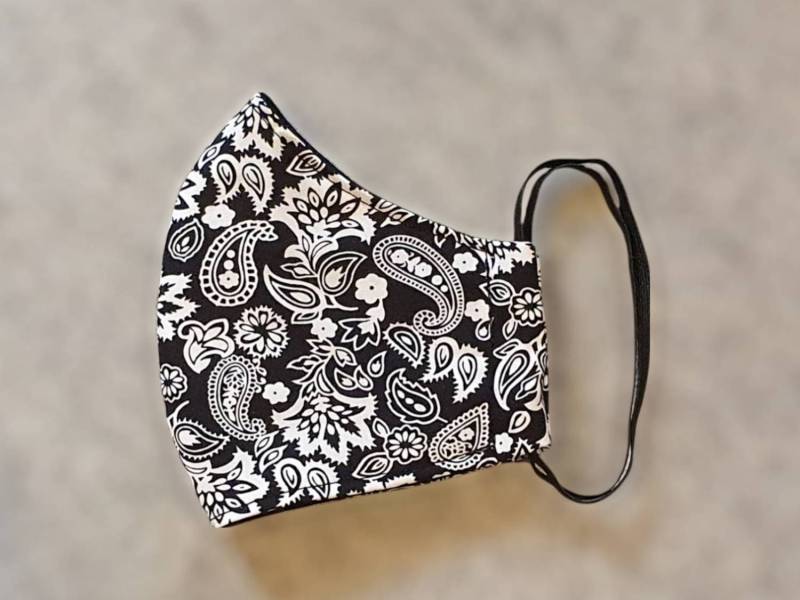3 Lagen Schwarze Paisley Gesichtsmaske, Filtertasche, Verstellbare Träger, 100% Baumwolle, Wiederverwendbare Maske, Waschbare Gesichtsmaske von Etsy - FrancescaWhyteUk
