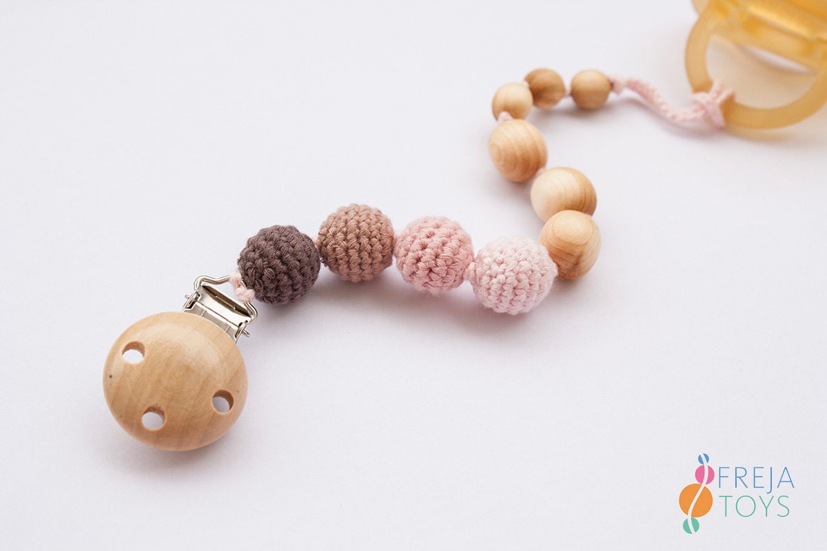 Schnullerkette Aus Holz, Mit Perlen, Schnullerkette, Geschenk Für Baby Kinder, Die Dusche Schnullerkette Aus Holz, Mit Perlen, Schnullerkette, Geschenk Für Baby Kinder, Die Dusche von Etsy - FrejaToys