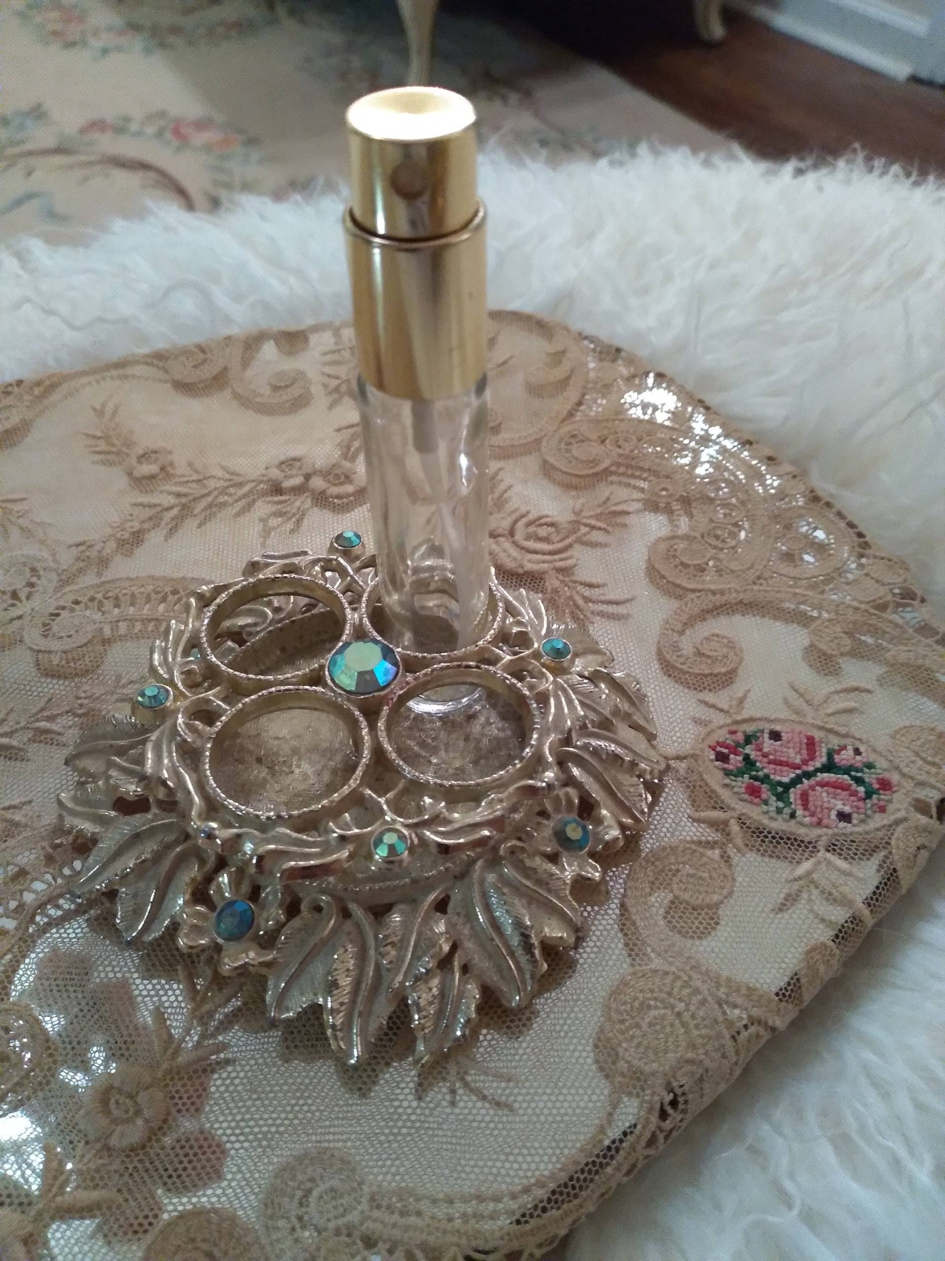 Parfümflasche Lippenstifthalter Parfümflasche Lippenstifthalter von Etsy - FrenchyPooPooAndSuch