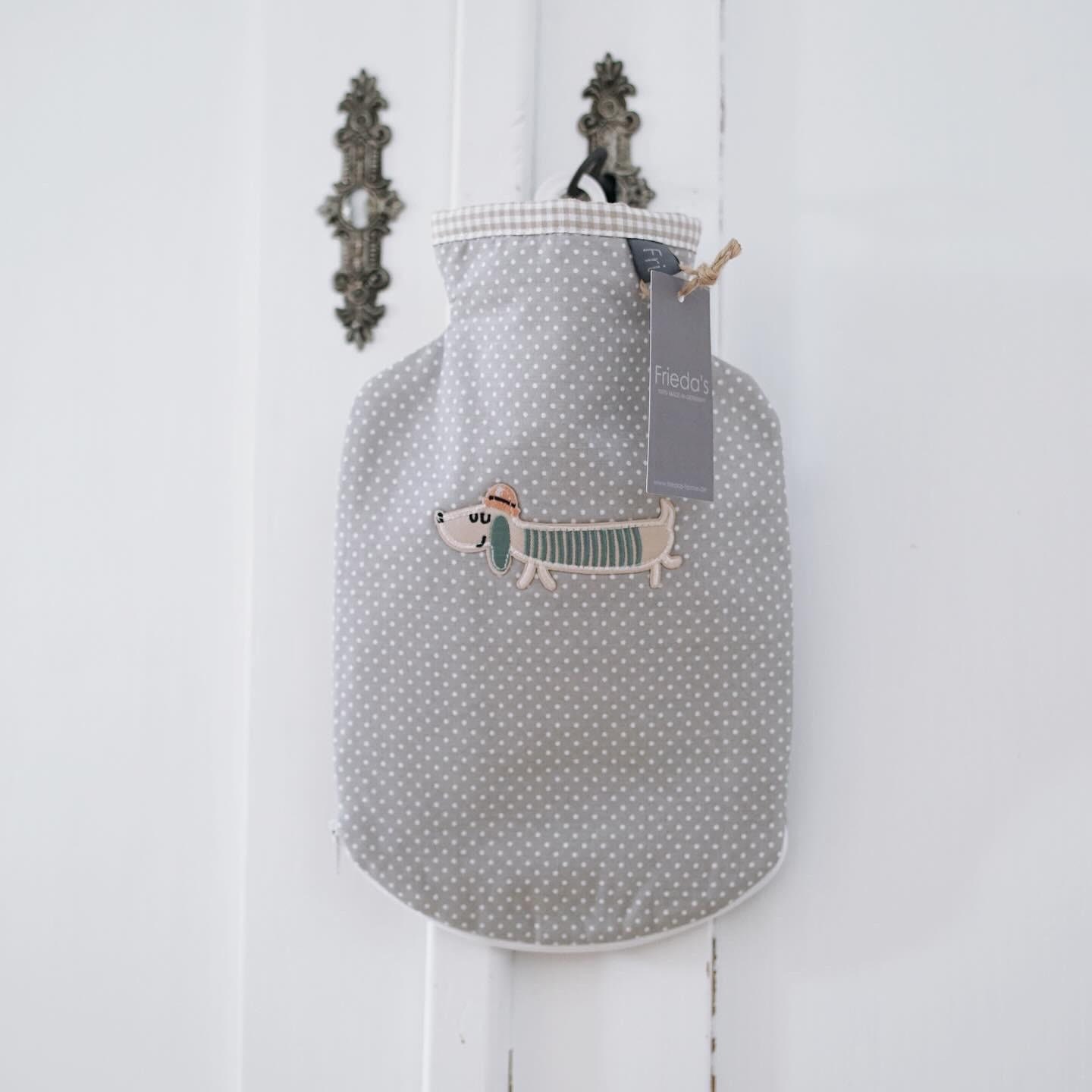 Wärmflaschenbezug Baby Kind 0, 8 L Wärmflasche Mädchen Junge Unisex Baumwolle Grau Weiß Pünktchenstoff Hundemotiv Applikation Wärmflaschenbezug Baby Kind 0, 8 L Wärmflasche Mädchen Junge Unisex Baumwolle Grau Weiß Pünktchenstoff Hundemotiv Applikation von Etsy - FriedasManufactory