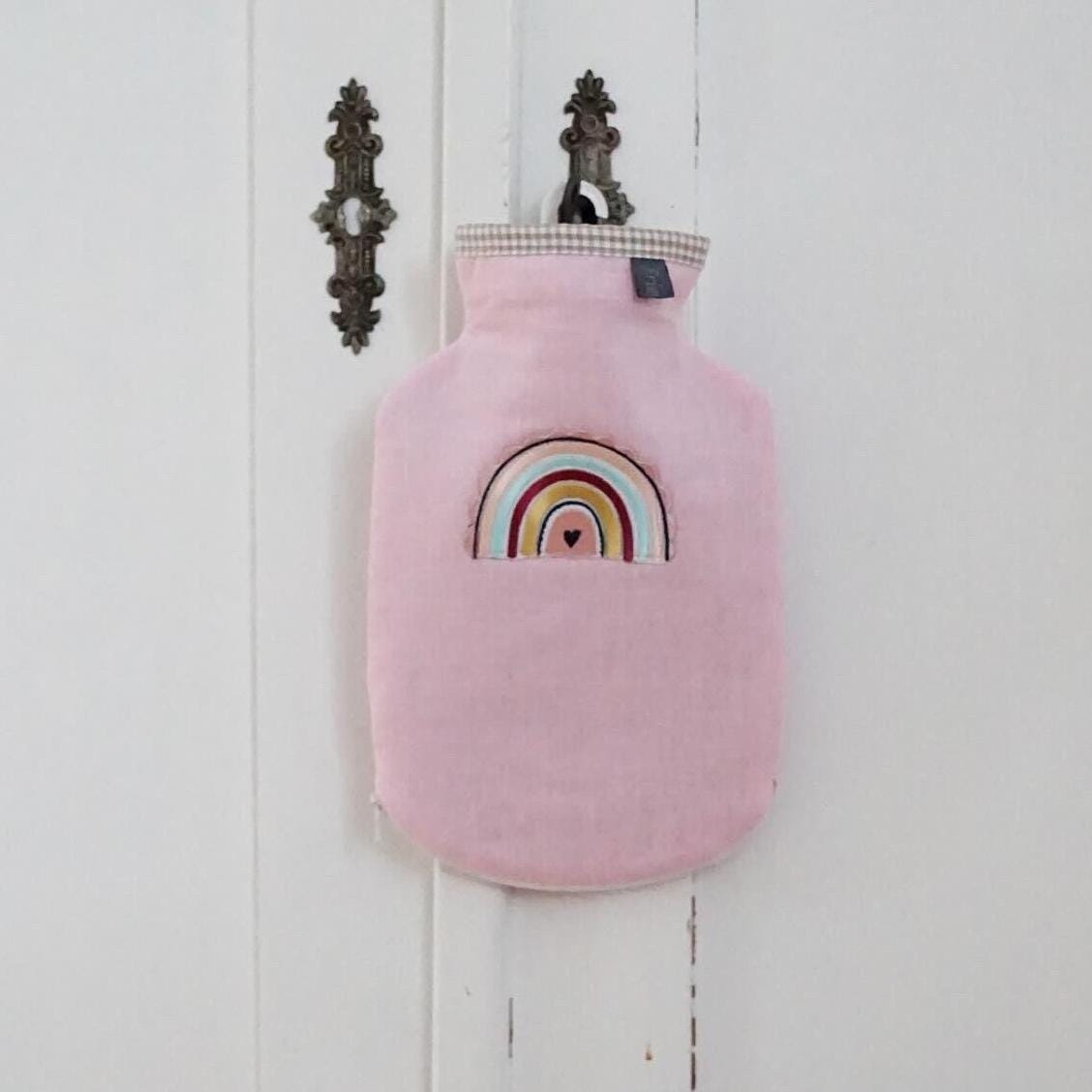 Wärmflaschenbezug Baby Kind 0, 8 L Wärmflasche Mädchen Leinen Rosa Regenbogen Applikation Wärmflaschenbezug Baby Kind 0, 8 L Wärmflasche Mädchen Leinen Rosa Regenbogen Applikation von Etsy - FriedasManufactory