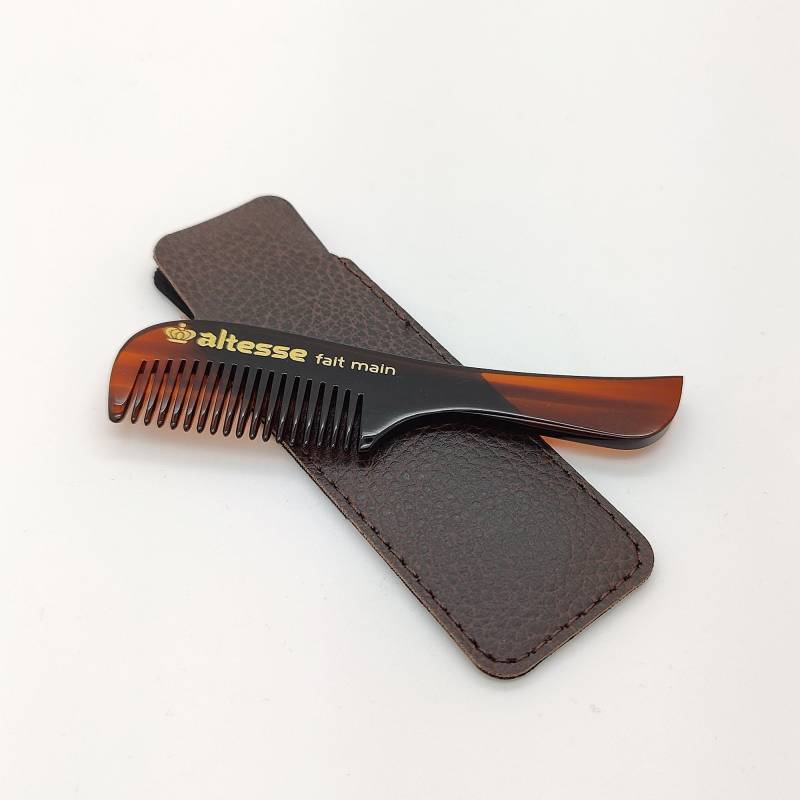 Bartkamm Aus Acetat Handgesägt - Natürliche Bartpflege Für Den Mann Mit Kleiner Schutzhülle Zur Aufbewahrung Barber von Etsy - BeautyworldBavaria