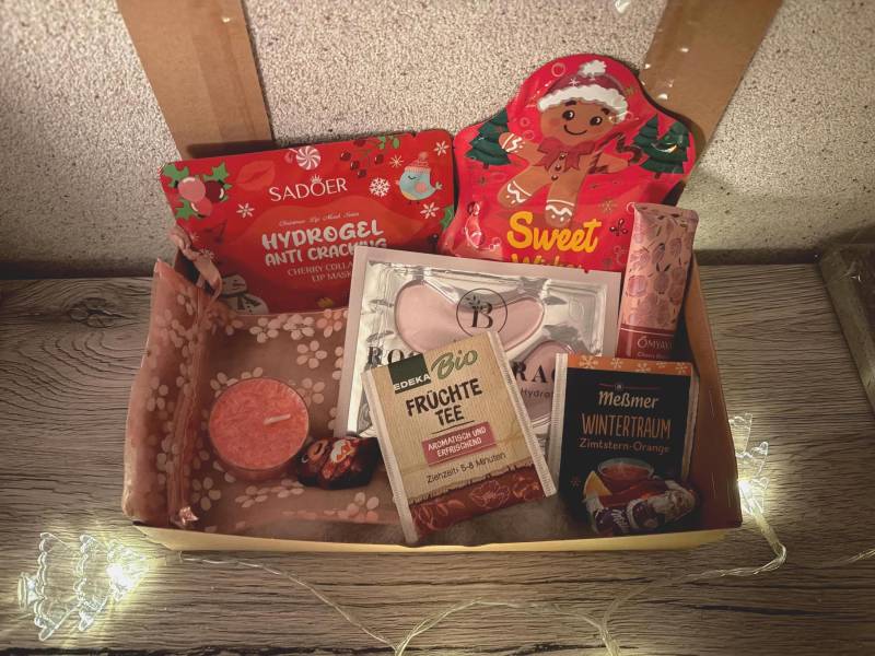 Weihnachts Wellness Geschenkbox - Selfcare Geschenk Mit Tee, Kerze & Maske Entspannungs Für Frauen, Winter Geschenkidee von Etsy - Funkelzeitgemeinsam