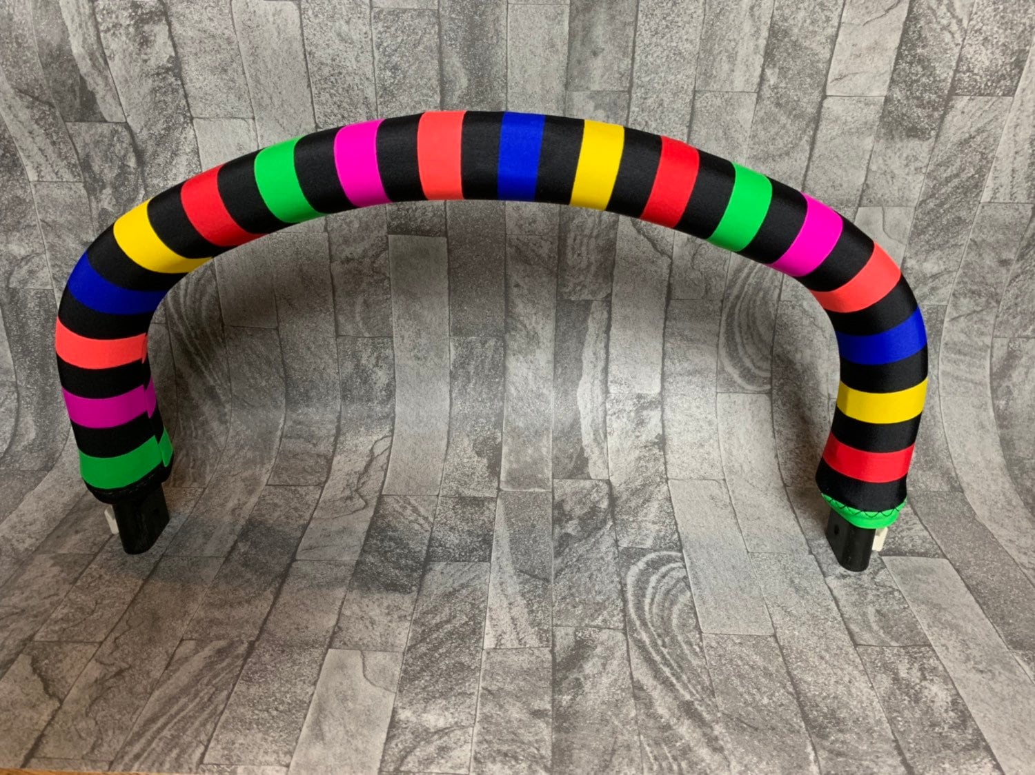 Bügelbezug Mit Regenbogen Streifen von Etsy - FunkyMonkeyCustomz