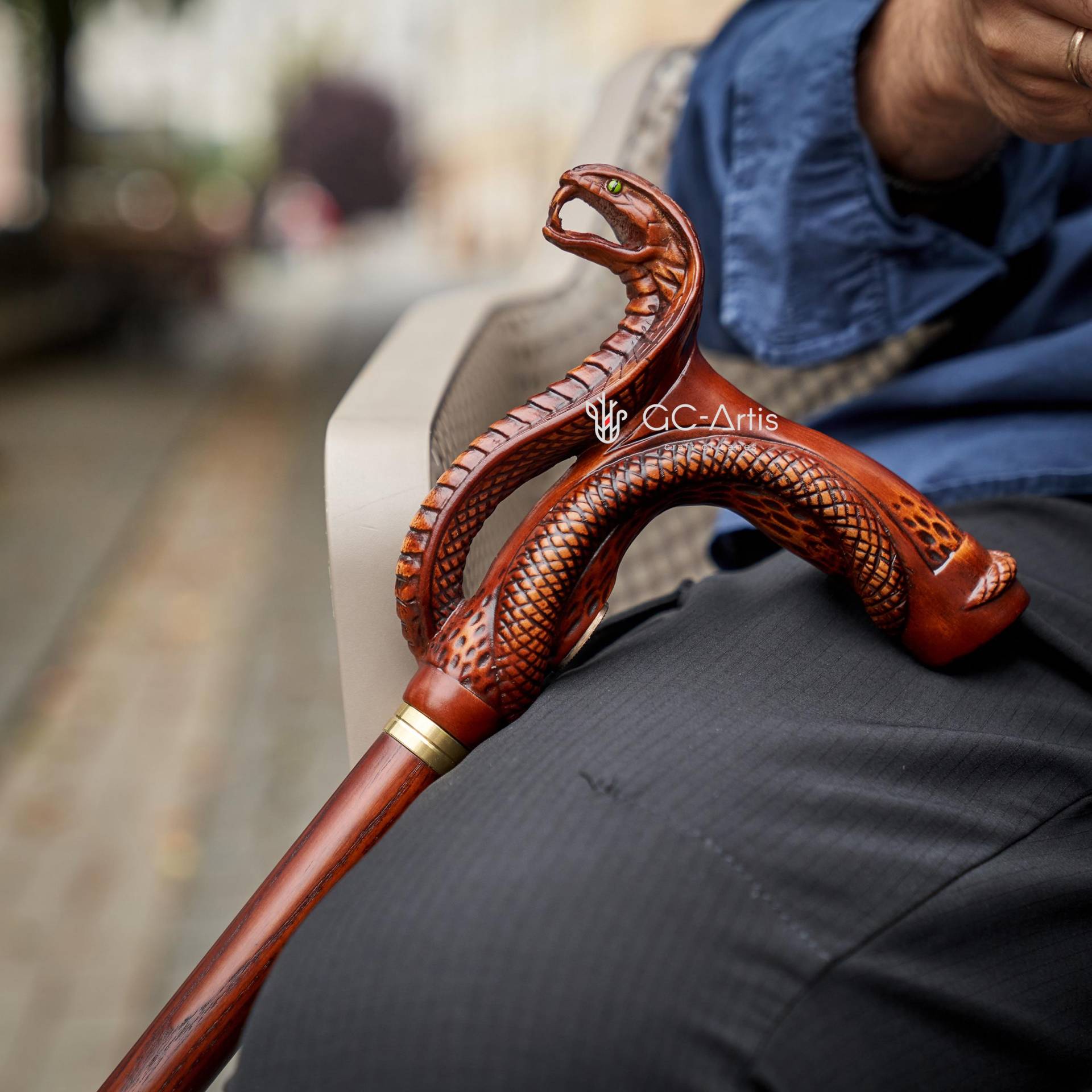 Gehstock Aus Holz Cobra Schlange - Geschnitzter Griff Bestes Geschenk Für Mann Frau Sie Und Ihn Designer Art von Etsy - GCArtis