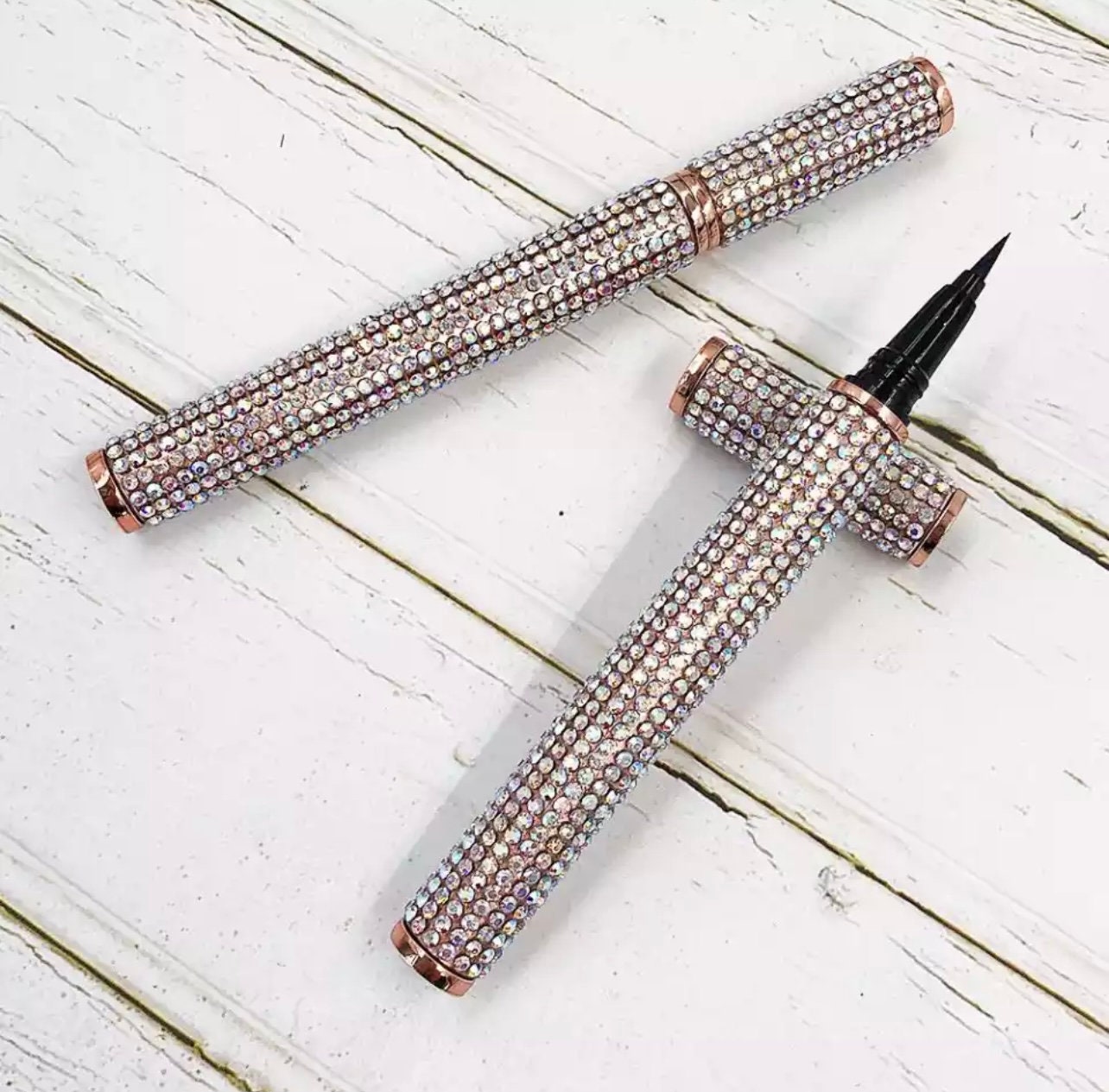 Glam & Go Pen Eyeliner Und Wimpernkleber Glam & Go Pen Eyeliner Und Wimpernkleber von Etsy - GIAVABEAUTY