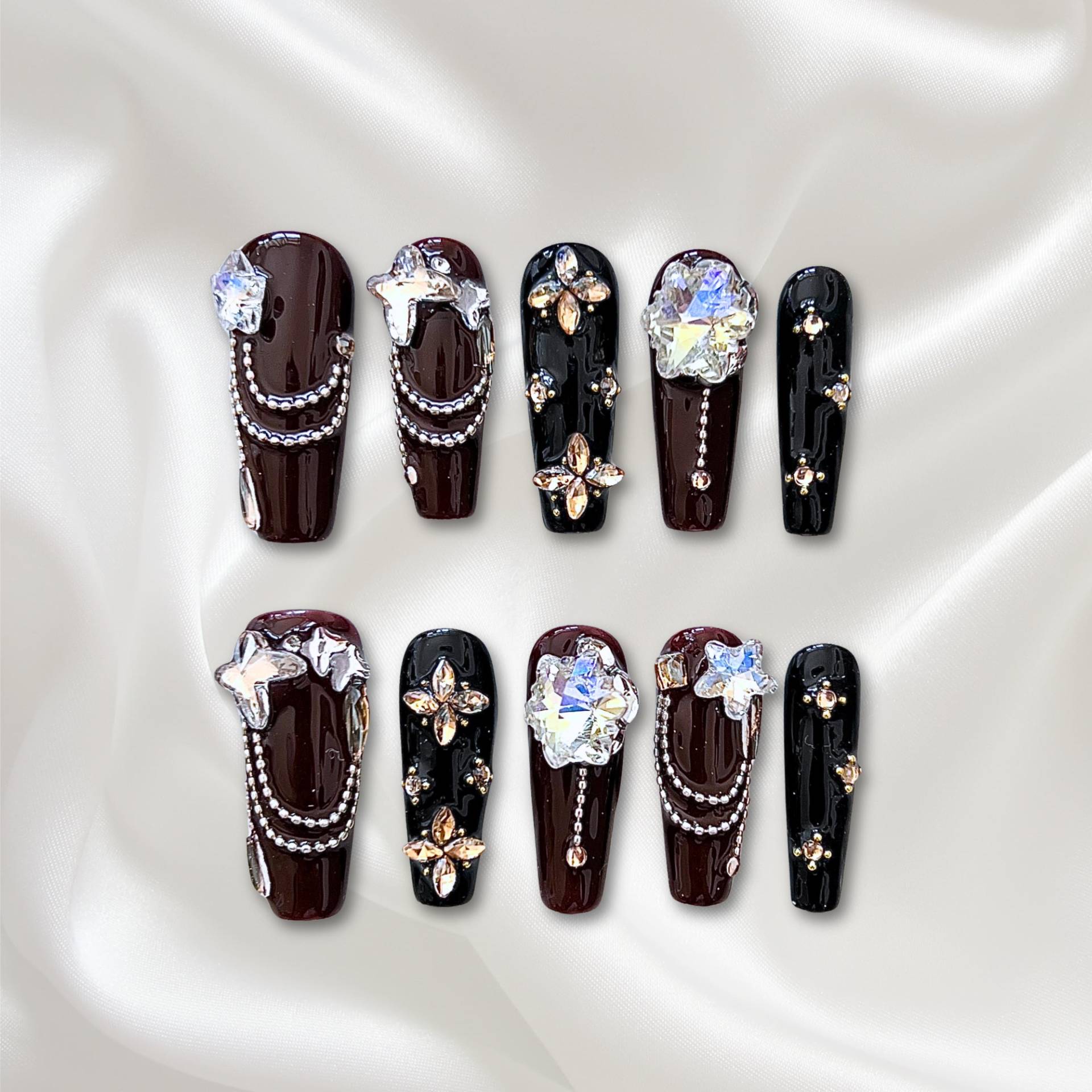 Midnight Mocha Crystals - Schwarz-Braune Pressnägel Mit 3D Strasssteinen, Elegante Statement Nägel Für Partys Und Glam Looks, Gothic von Etsy - GLOWGIRLZstore
