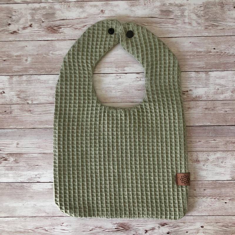 Babylatz/Lätzchen Spucktuch - Khakigrün von Etsy - GUTgenaeht
