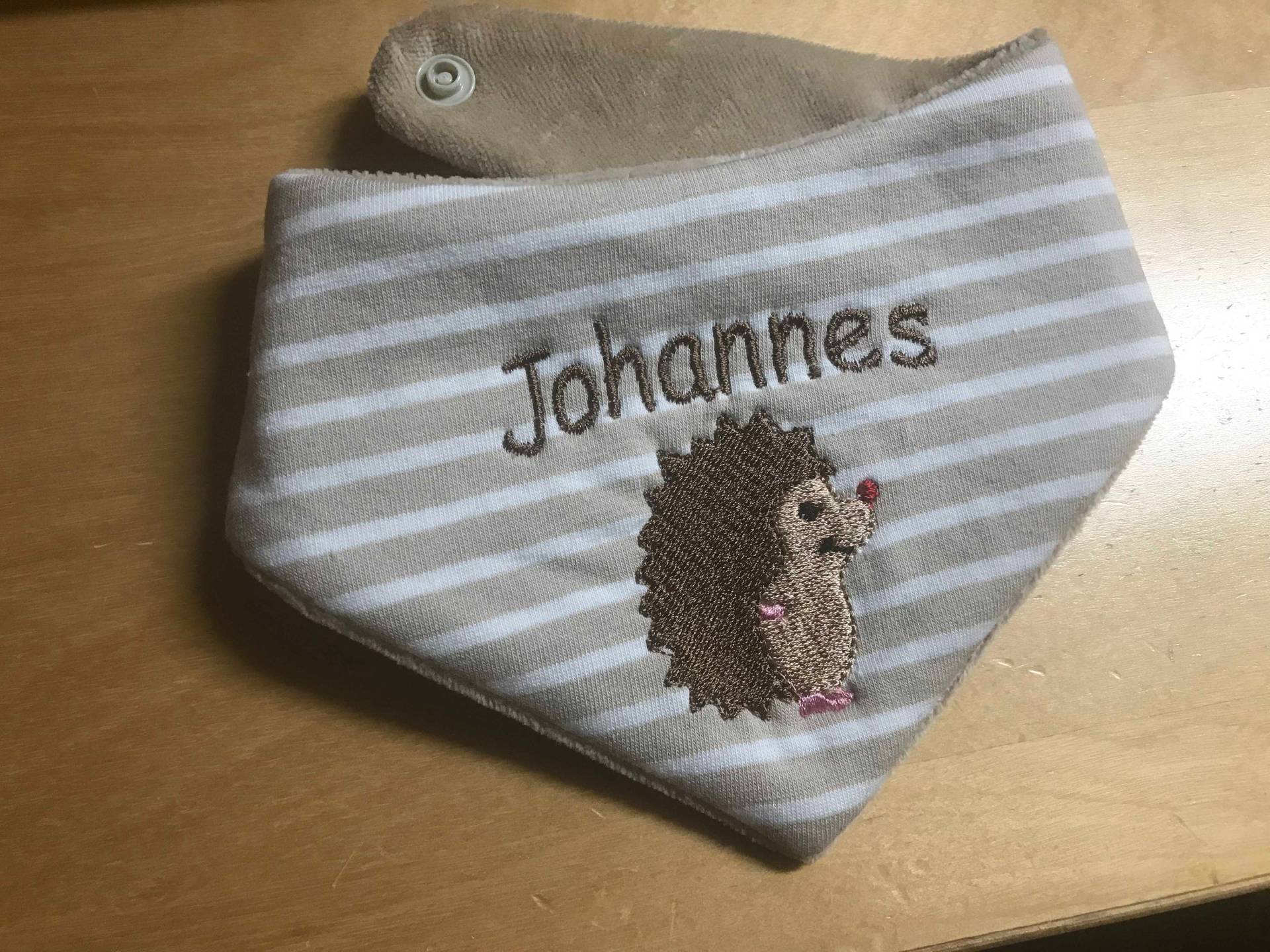 Dreieckstuch, Halstuch, Spucktuch Mit Namen Dreieckstuch, Halstuch, Spucktuch Mit Namen von Etsy - GabisNaehwelt