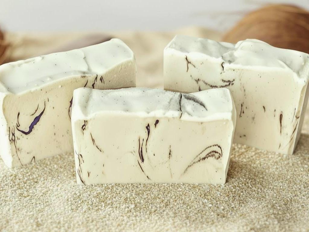 Kaltprozess-Kokosmilchseife Empfindliche Haut, Kakaowirbel von Etsy - GailsHomemadeSoaps
