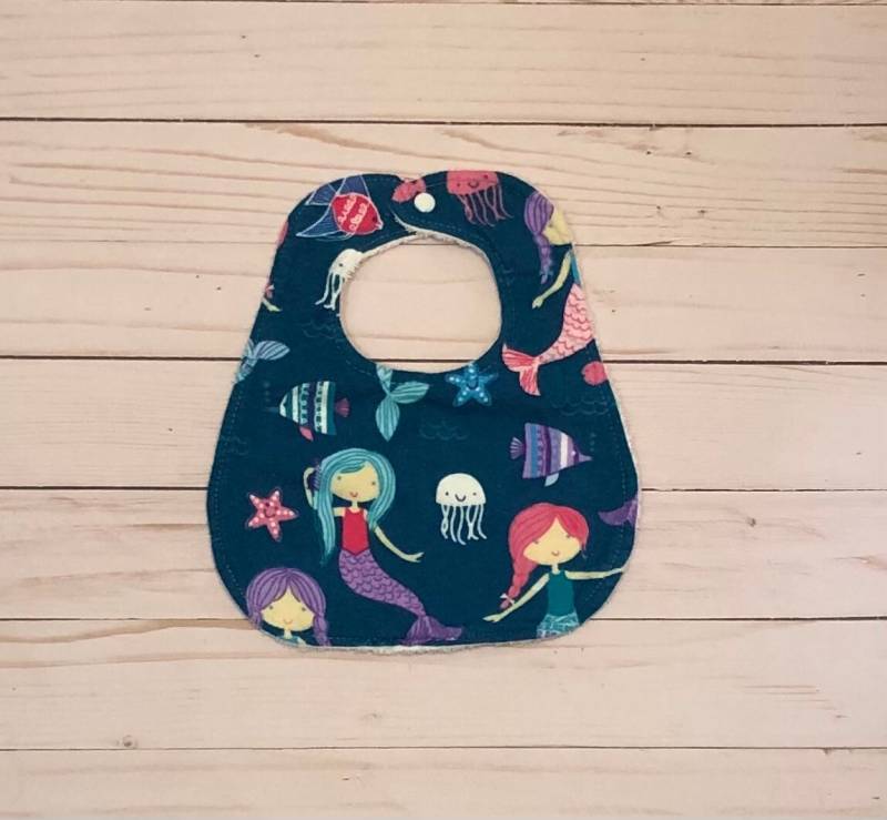Meerjungfrau Baby Lätzchen - Baumwolllätzchen Geschenk Für Babys Druck Geschenkidee Babypartygeschenk Mädchen von Etsy - GainseyandCo