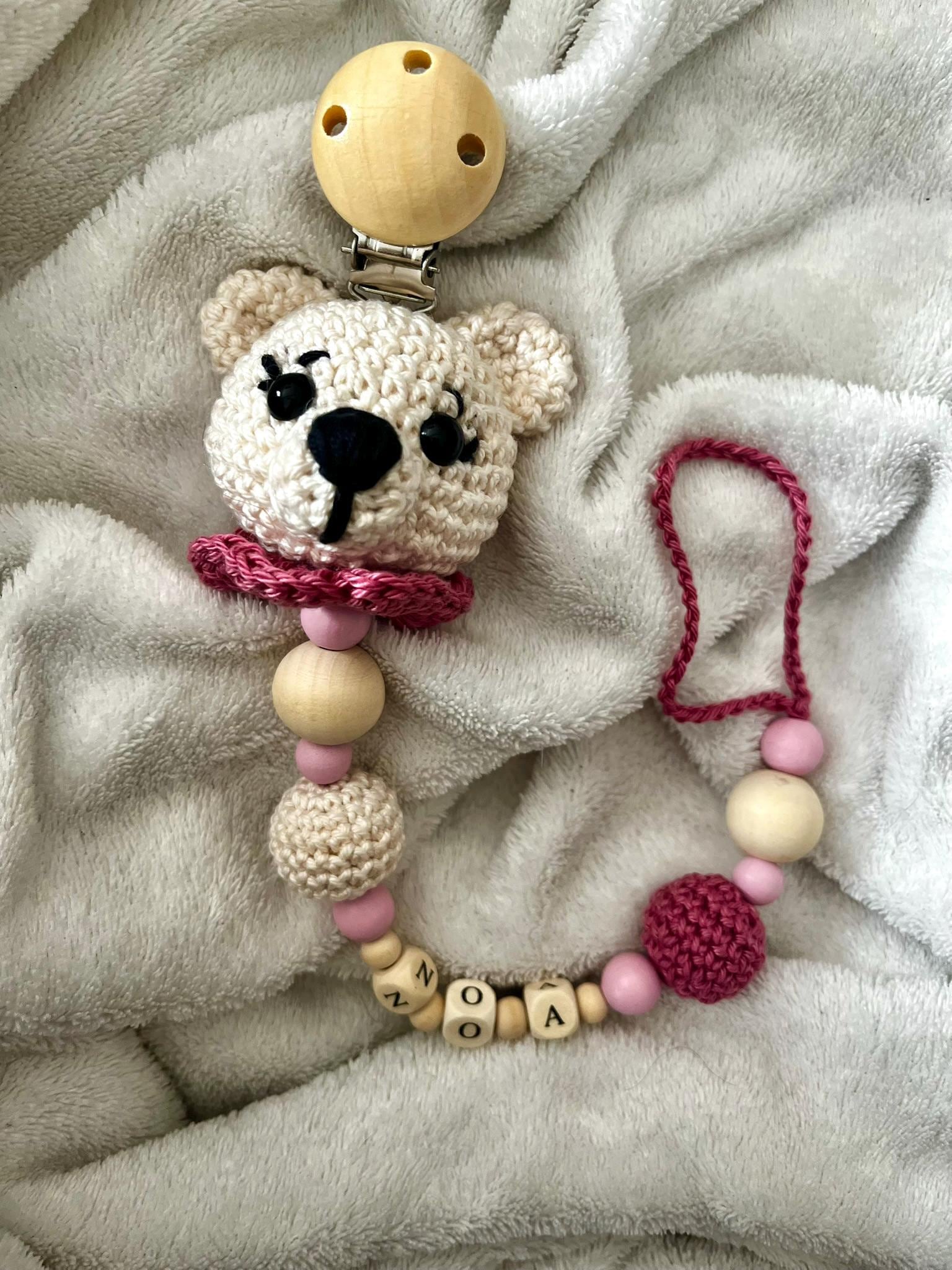 Personalisierbare, Gehäkelte Schnullerkette Mit Holzperlen Und Tiermotiv von Etsy - GarnUndCharme