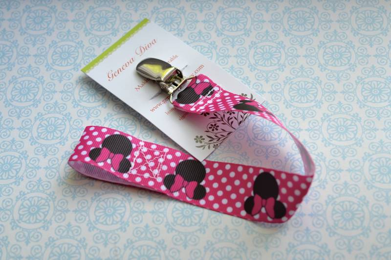 N15 - Hot Pink Minnie Schnullerkette von Etsy - GenevaDiva