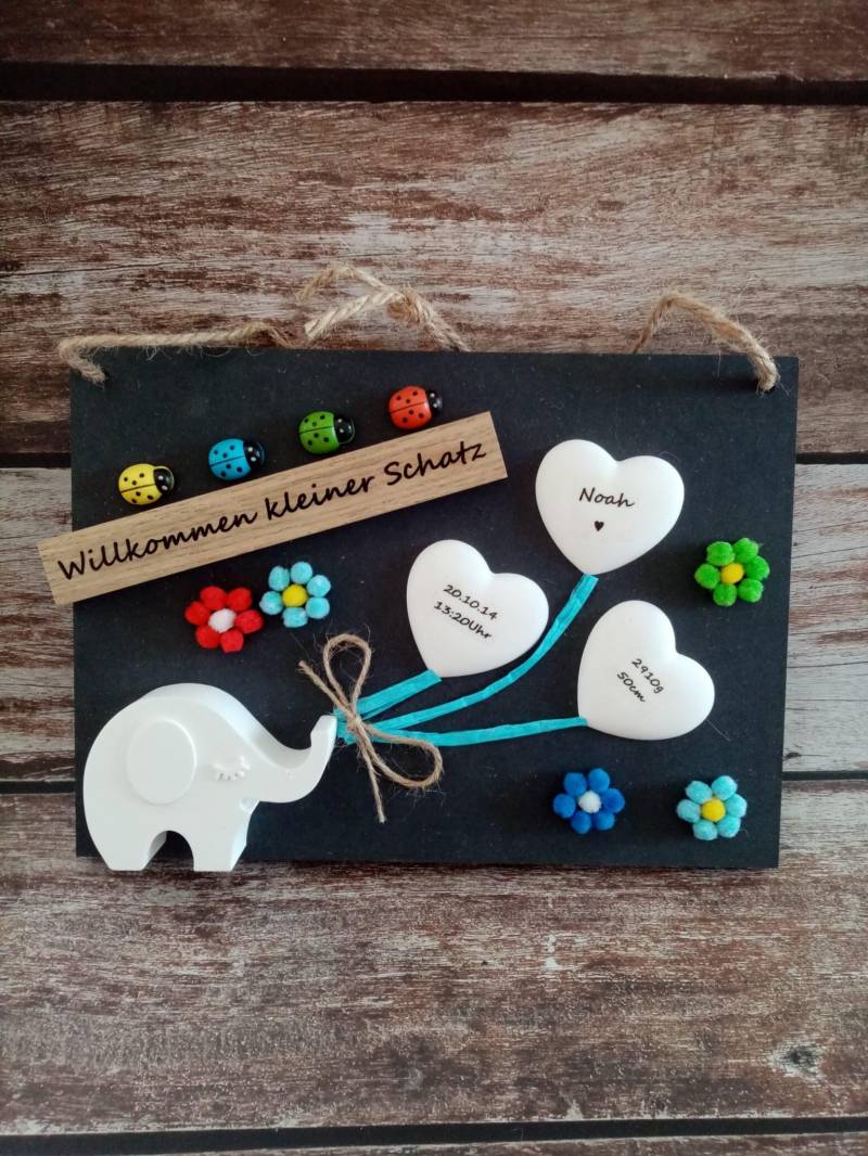 Geschenk Zur Geburt, Schönes Schild Zum Aufhängen, Individualisierbar, Elemente Aus Gips, Baby Geschenk, 18x25 cm, Rund 600G von Etsy - GerachCreationsByB