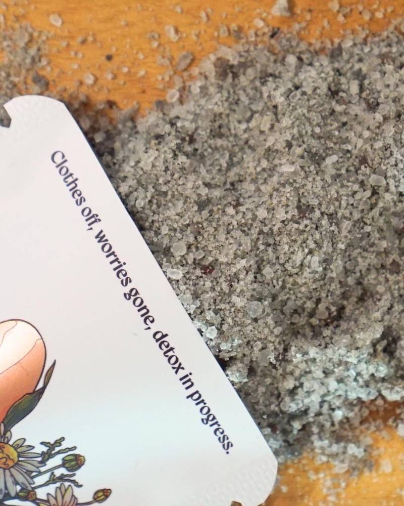 Detox Badesalz Selbstpflege Geschenk Entspannungs-Reinigungsbad Einweichen Stressabbau Kater Erholung Muskelregeneration Spa Adaptogene Holzkohle von Etsy - GermanBathSalts