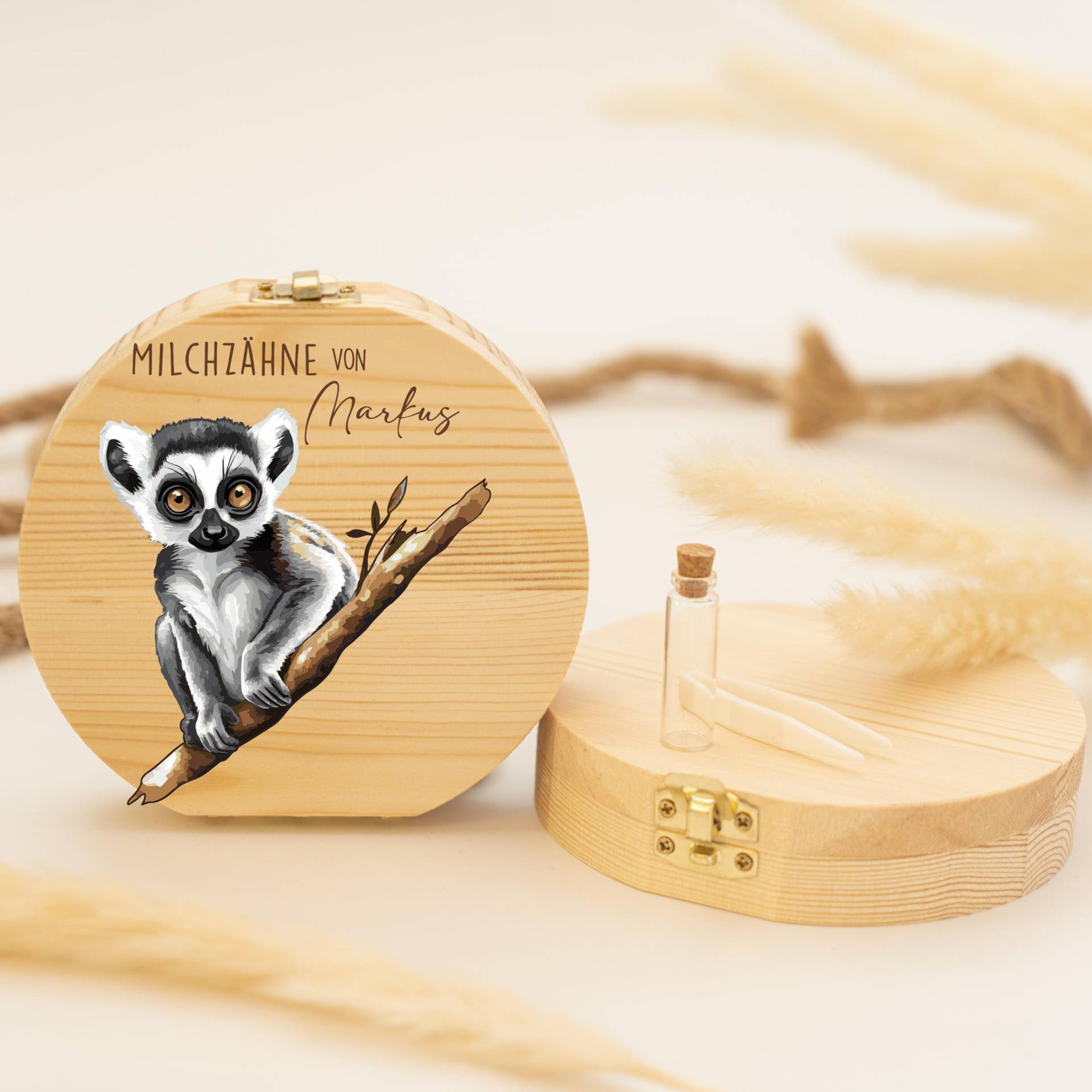 Zahndose Personalisiert Lemur | Milchzahndose Holz Mit Name Tiermotiv Geschenk Kinder Zahnfee Taufe Einschulung Zahndose Personalisiert Lemur | Milchzahndose Holz Mit Name Tiermotiv Geschenk Kinder Zahnfee Taufe Einschulung von Etsy - GeschenkeFabrikShop