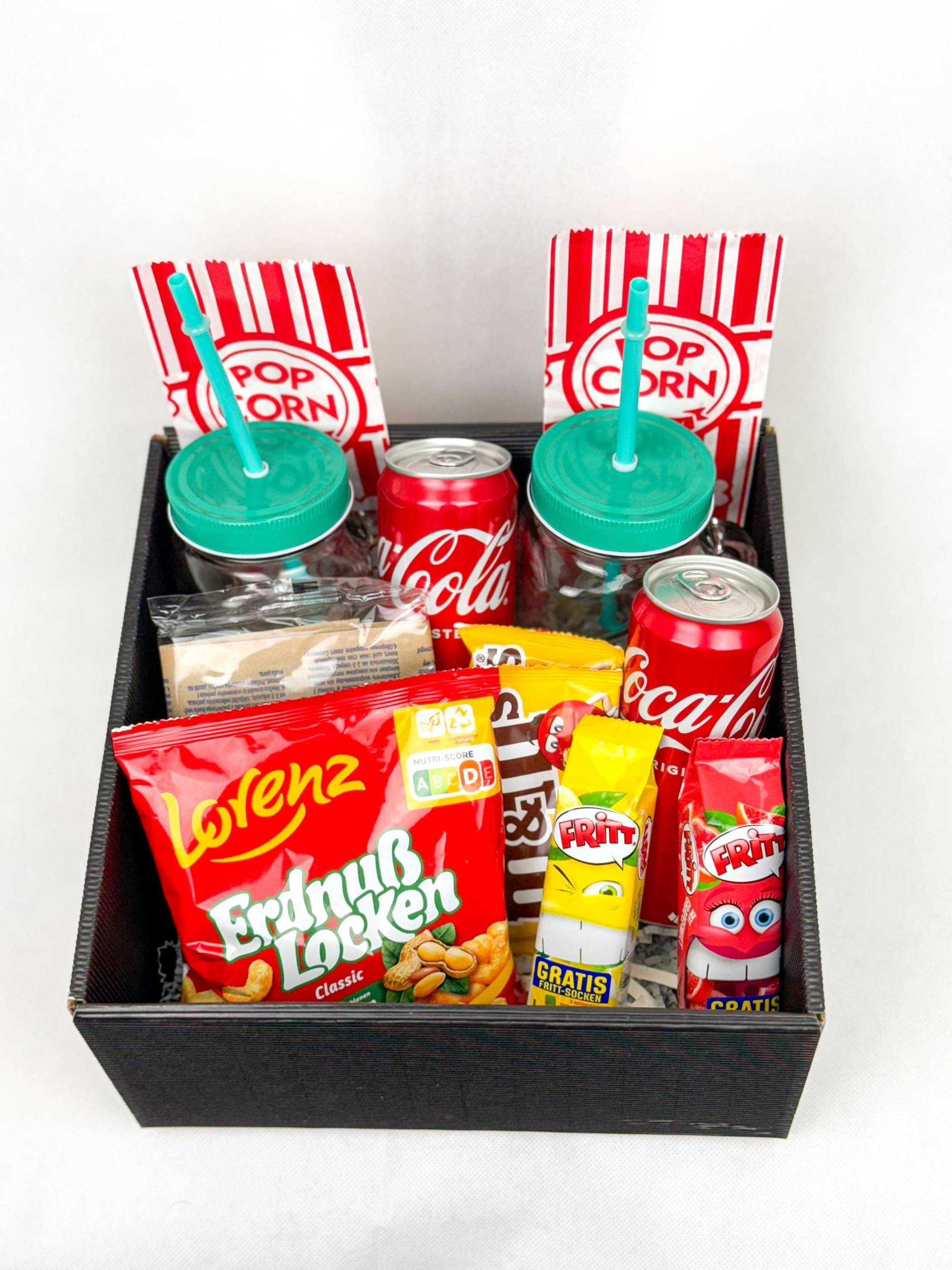 Kinonight Kino Film Abend Popcorn Schokolade Gummibär Popcorntüte von Etsy - GeschenksboxShop