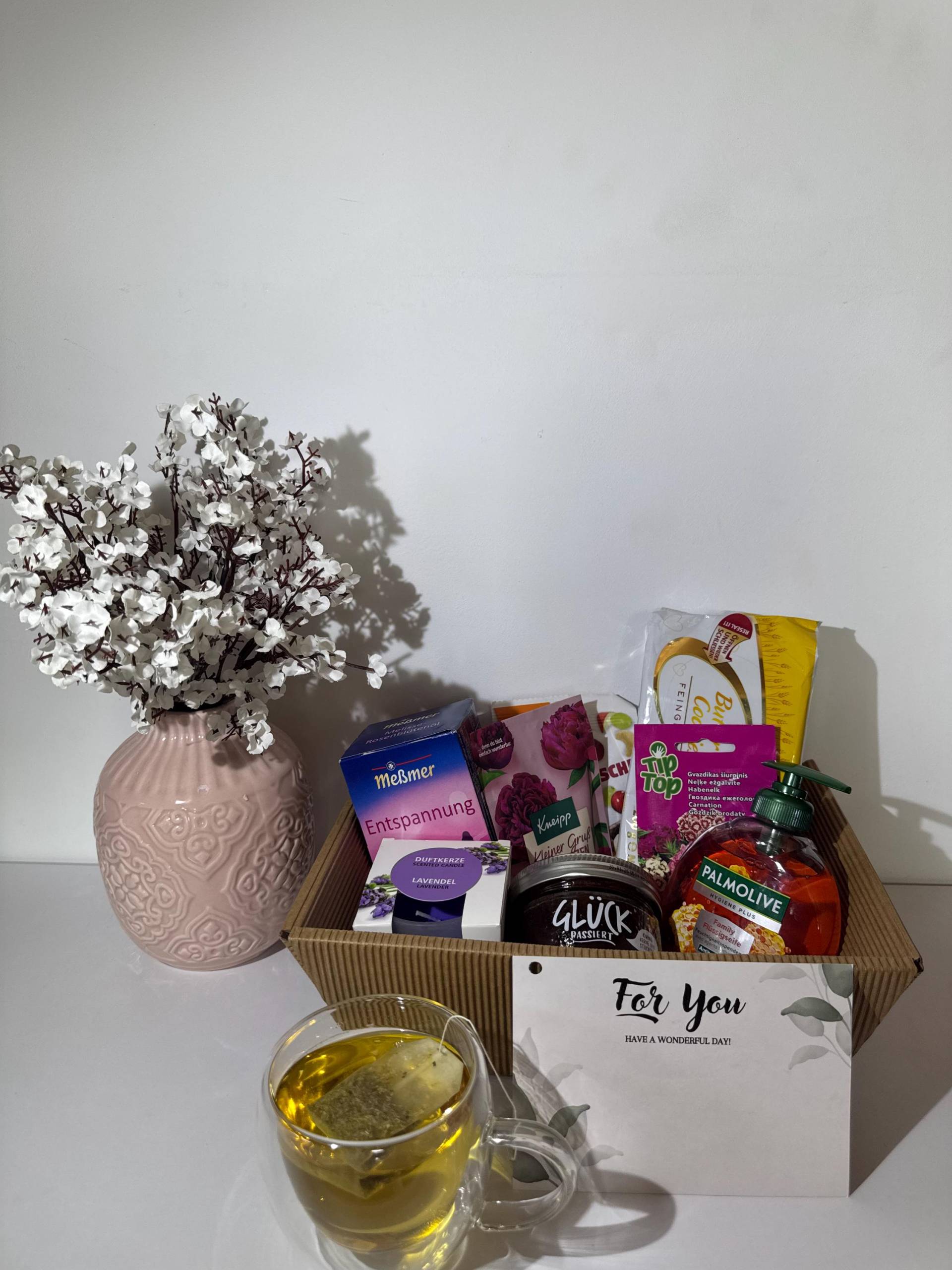 Muttertag Geschenk Liebe Genuss Wellness Beauty Von Herzen von Etsy - GeschenksboxShop