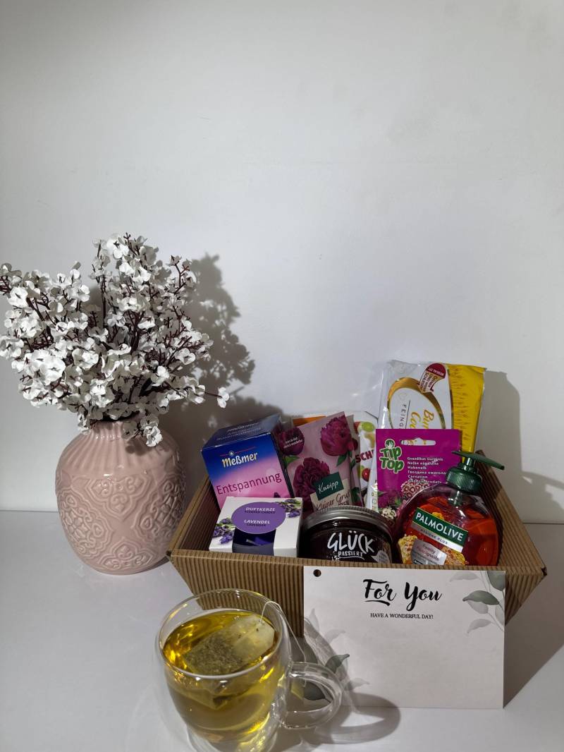 Muttertag Geschenk Liebe Genuss Wellness Beauty Von Herzen von Etsy - GeschenksboxShop