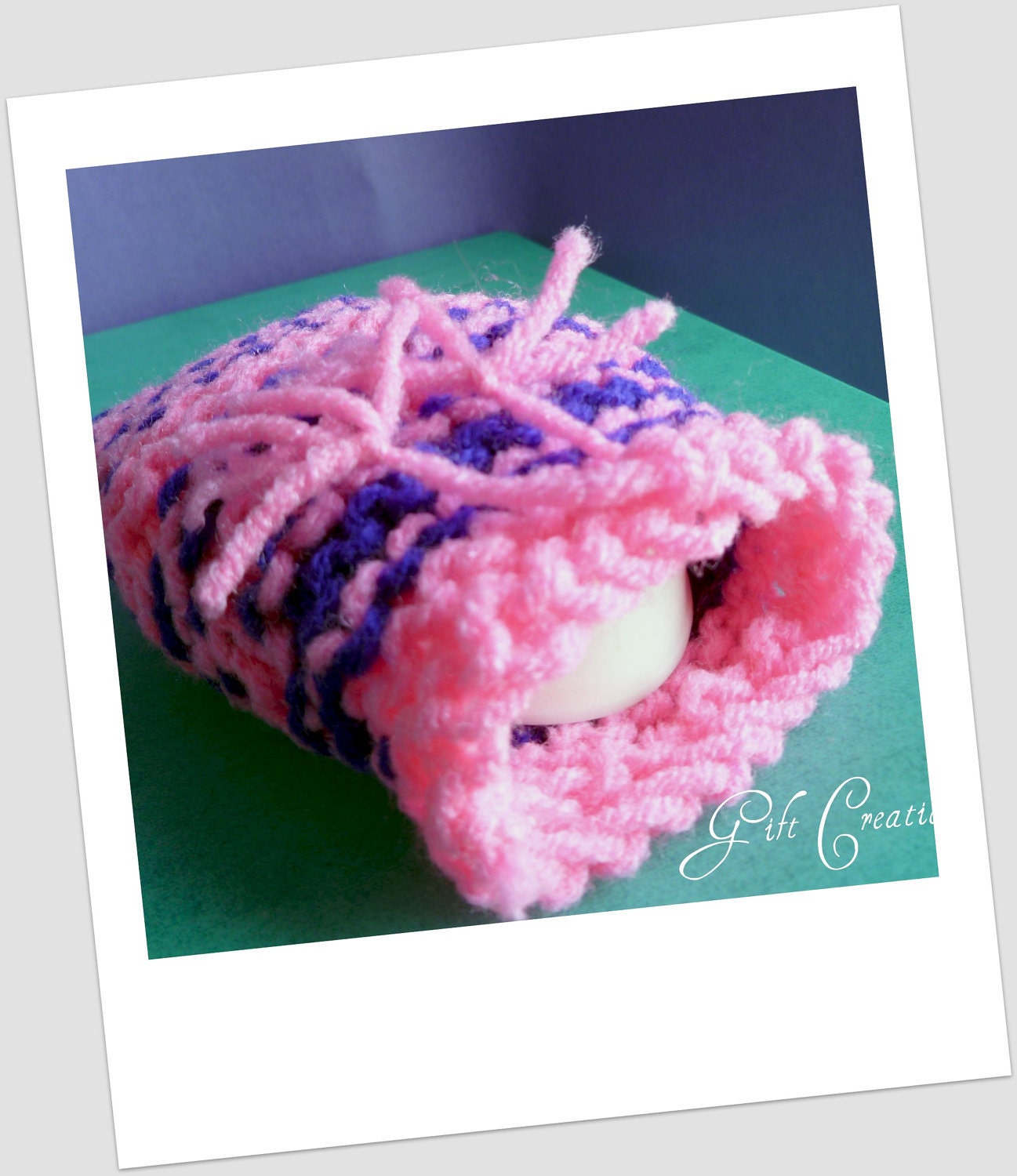 Handgemachte Seifensparer Geschenk Für Sie Pink Lila Scrubbie Gestreift Weicher Schwamm Versandfertig von Etsy - GiftCreation