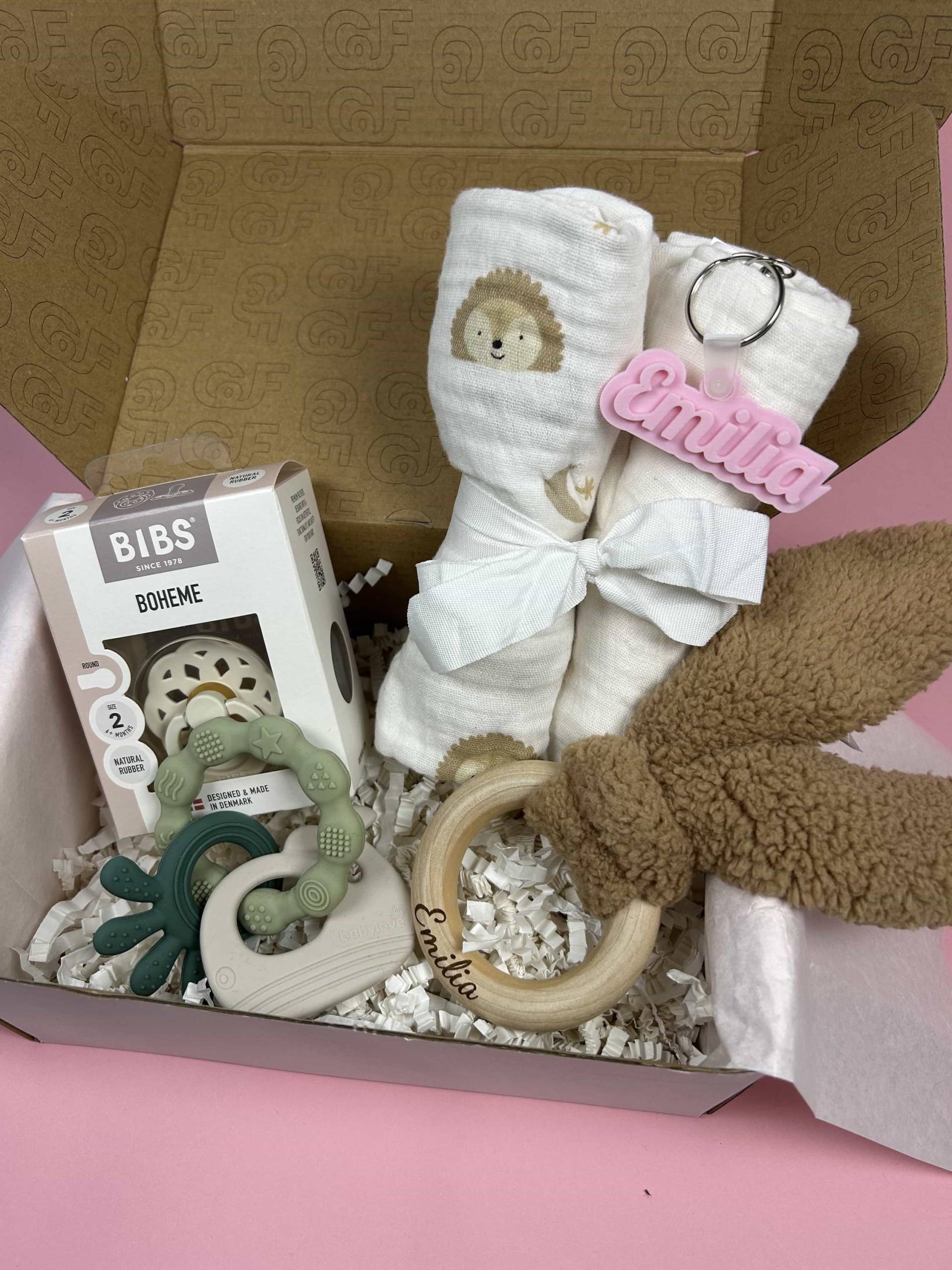 Mit Liebe Willkommen - Geschenkbox Für Neugeborene, Geburt, Erster Geburtstag, Ostern, Taufe Mit Liebe Willkommen - Geschenkbox Für Neugeborene, Geburt, Erster Geburtstag, Ostern, Taufe von Etsy - GiftFactoryShopDe