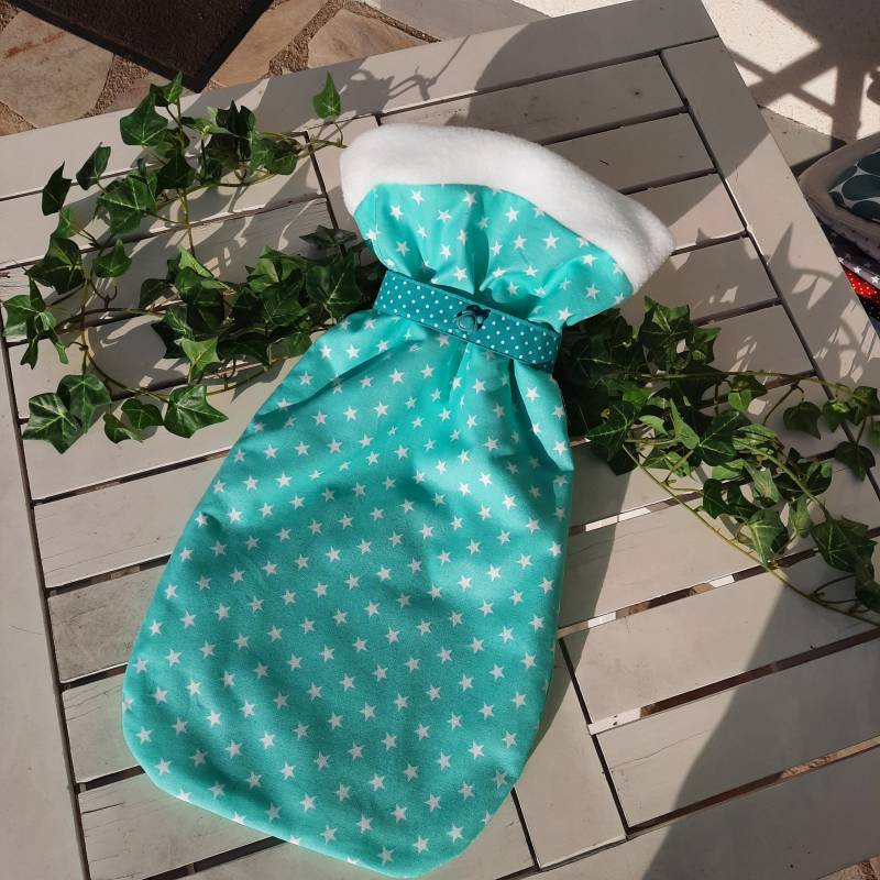 Wärmflaschenbezug Aus Baumwollstoff Und Fleece in Mint Mit Sternen | Auf Wunsch Auch Personalisiert Name Bestickt von Etsy - GiftsbyFarbenspiel