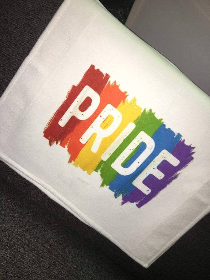 Pride Turntuch Lgbt von Etsy - GillyJeanCrafts