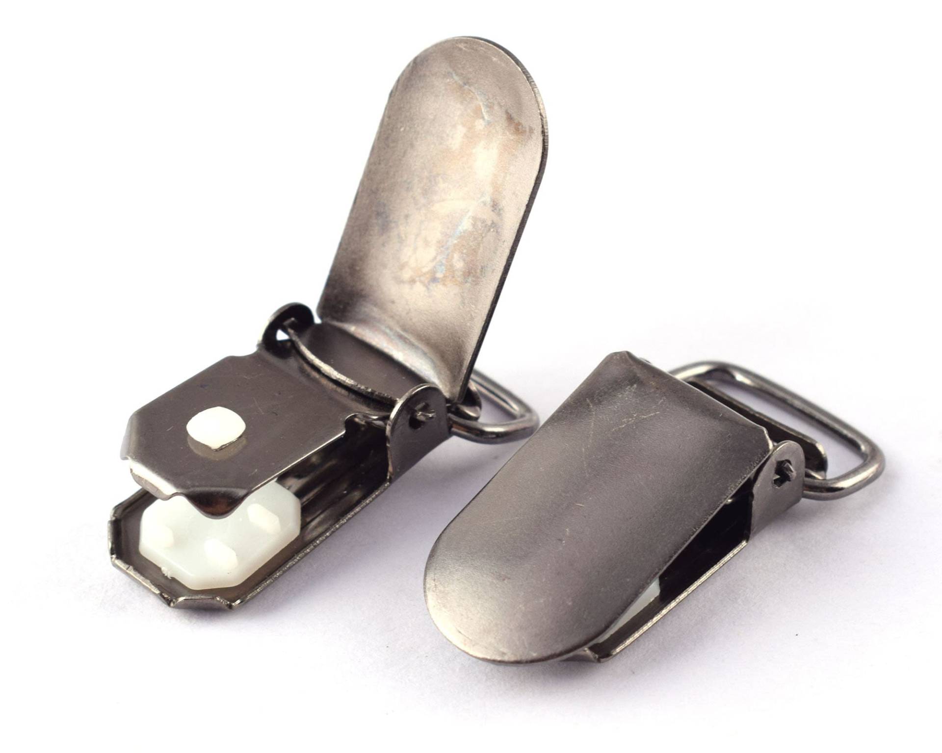 Schwarz U Form Schnullerclip Metall Genmetal Band Clip Baby Hosenträger Kam Clips Bügelverschluss Für Schnullerbib Halter Schwarz U Form Schnullerclip Metall Genmetal Band Clip Baby Hosenträger Kam Clips Bügelverschluss Für Schnullerbib Halter von Etsy - GinAccessoriesHeaven