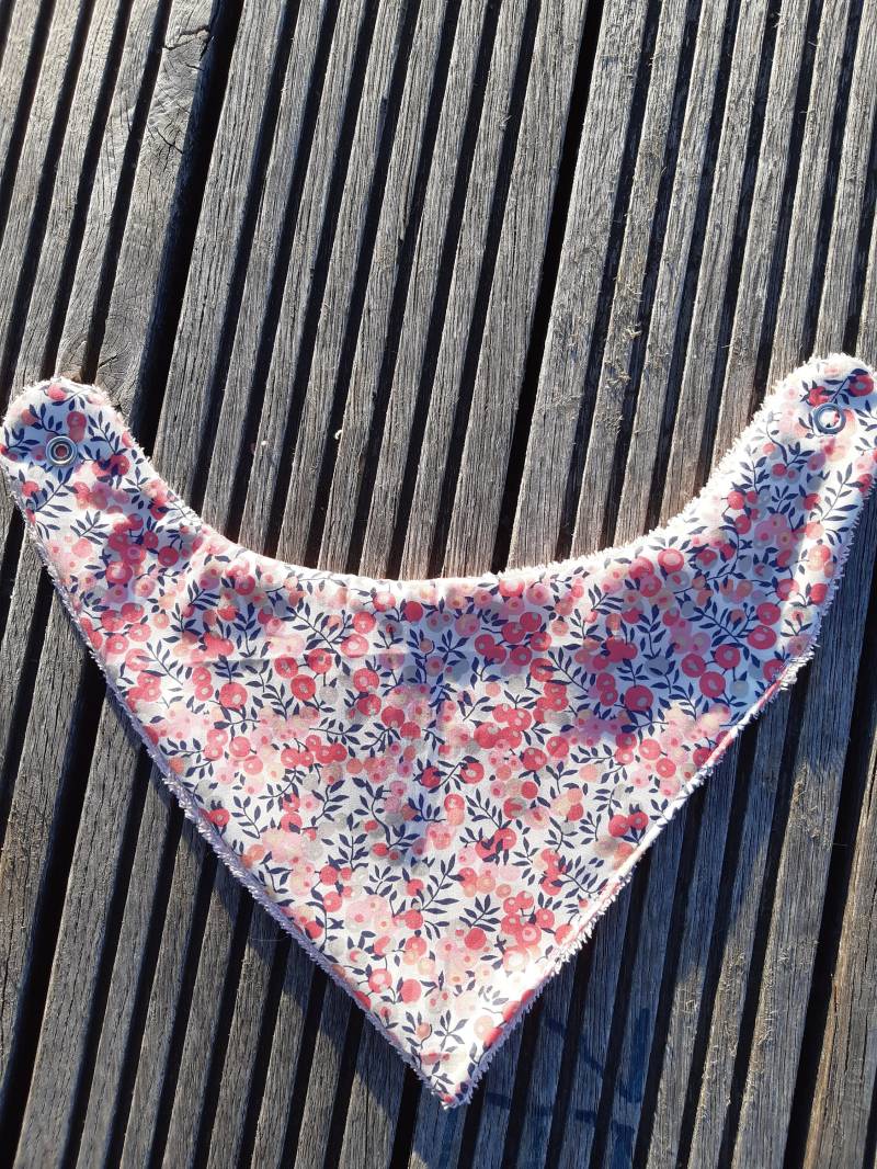 Lätzchen Baby Style Bandana Größe 0-6 Monate von Etsy - GingerNessCreation