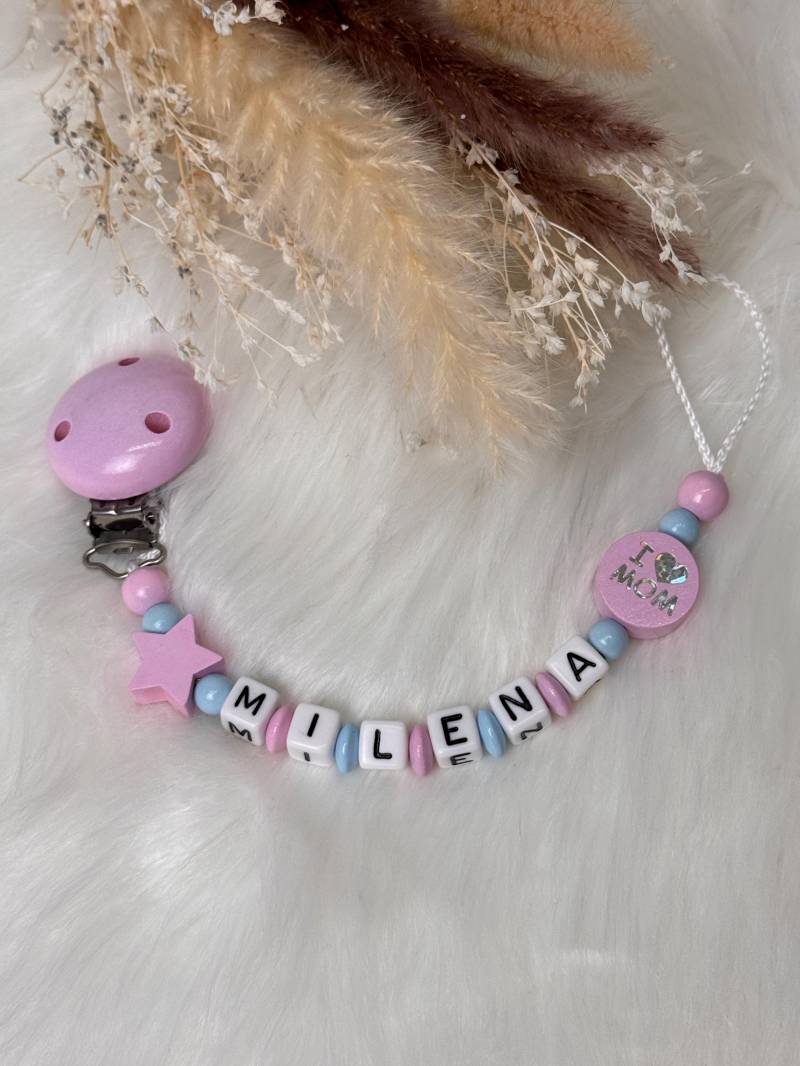 Schnullerkette Mit Namen Rosa Blau Geschenkidee Babyparty Personalisiert von Etsy - GlamAccessoires