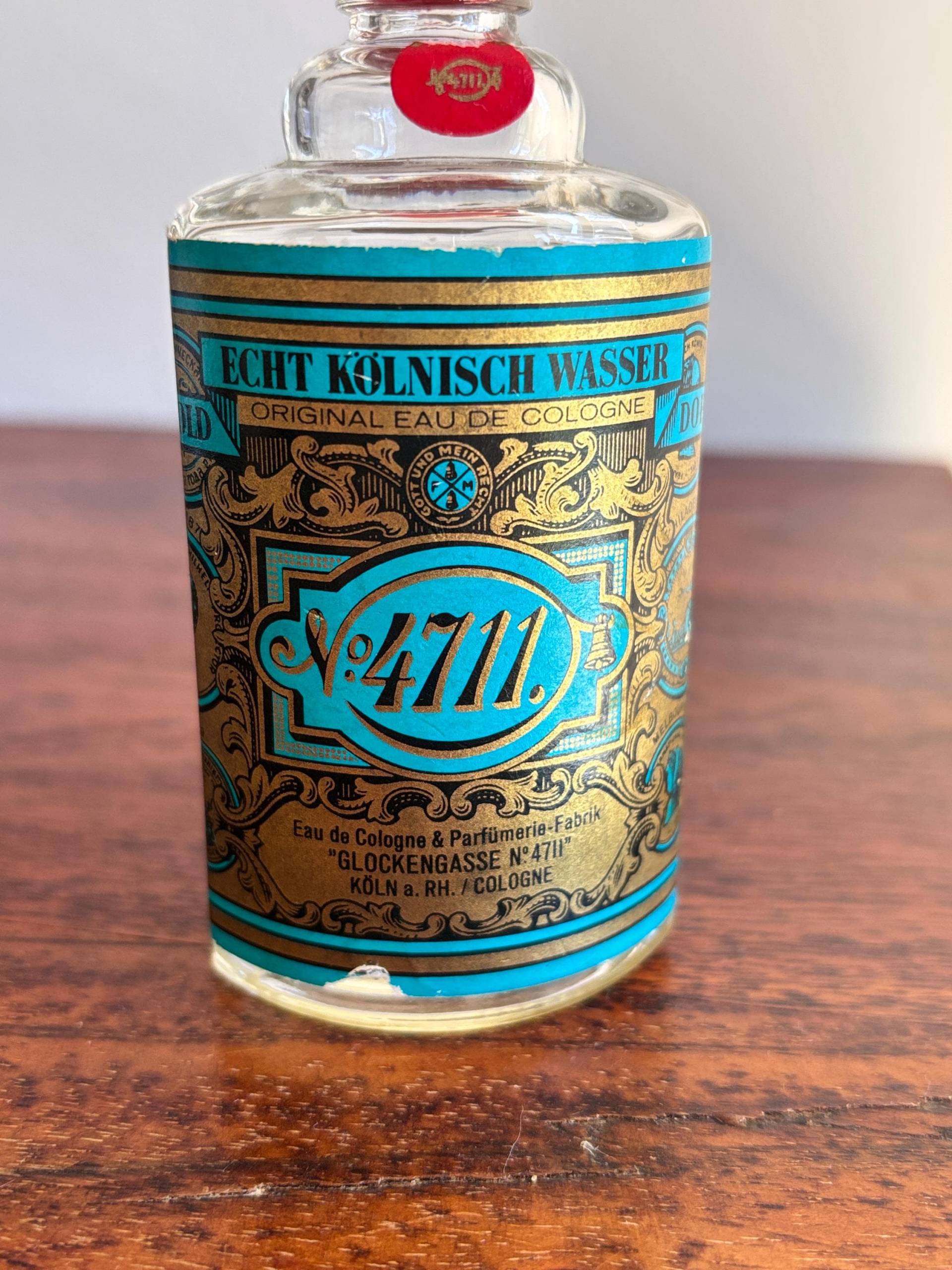 Vintage 4711 Echt Kölnisch Wasser Flasche Doppelt Noch Gefüllt Vintage 4711 Echt Kölnisch Wasser Flasche Doppelt Noch Gefüllt von Etsy - GlossyVintagebyUla