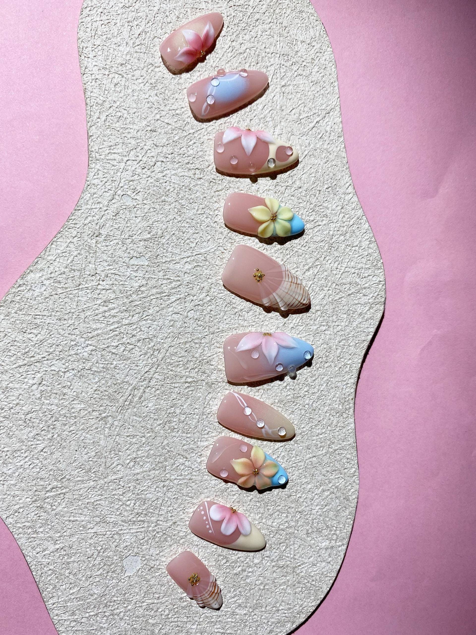 Pink Press On Nails With 3D Flower & Bronze Chrome, Medium Almond Shape, Earthy Metallic Spring For Vacation, Party, Y2K Vibe Pink Press On Nails With 3D Flower & Bronze Chrome, Medium Almond Shape, Earthy Metallic Spring For Vacation, Party, Y2K Vibe von Etsy - Glueckhaus