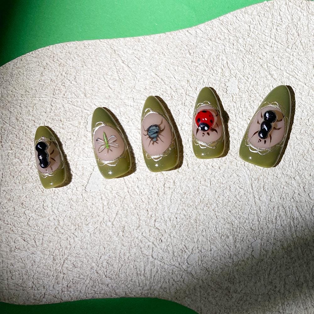Press On Nails Ladybug | 3D Floral Fake in Almond Shape Handmade Spring Nail Art For Holiday, Vacation, Birthday, Gift Gel Press On Nails Ladybug | 3D Floral Fake in Almond Shape Handmade Spring Nail Art For Holiday, Vacation, Birthday, Gift Gel von Etsy - Glueckhaus