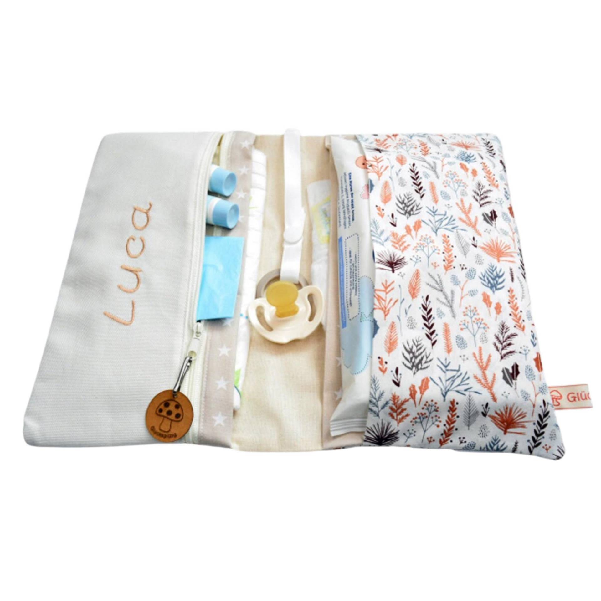 Windeltasche Wickelunterlage Mit Namen Aus Baumwolle von Etsy - Glueckspilzig