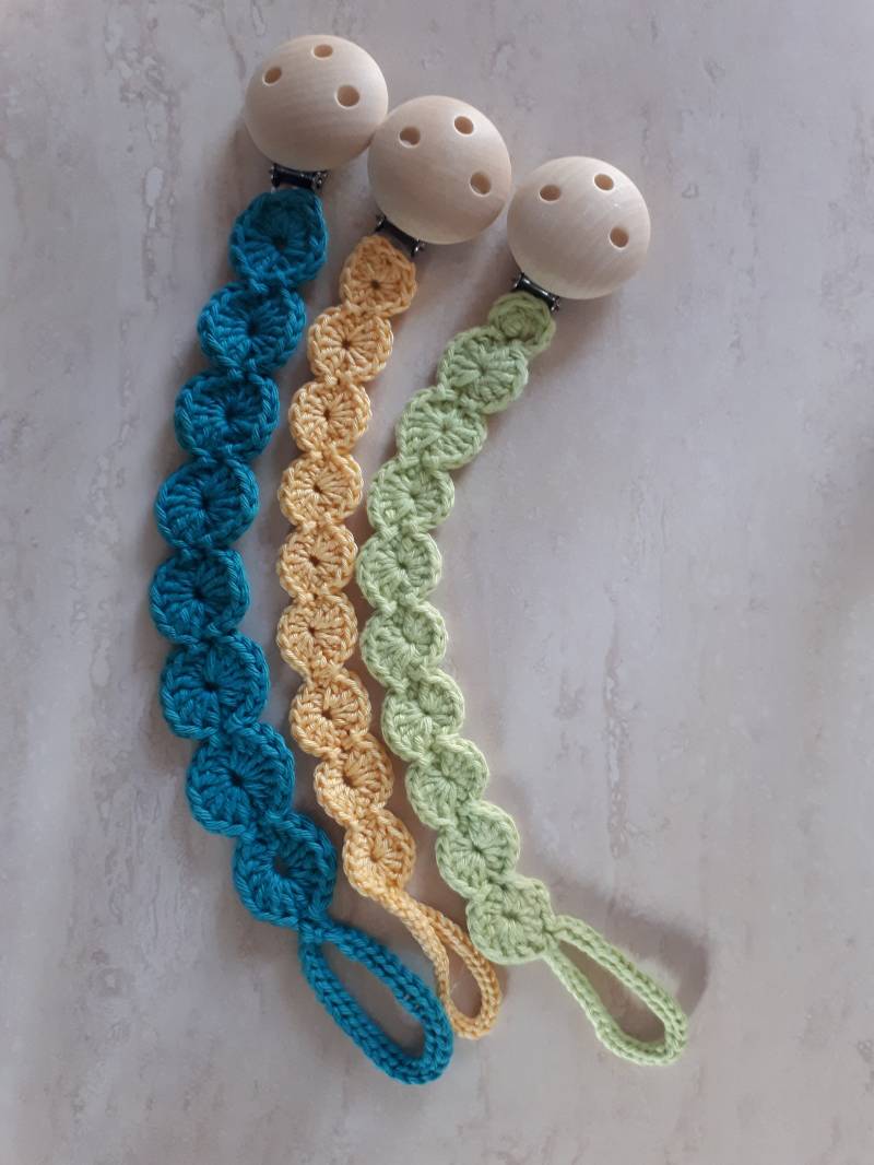 Handgemachte Gehäkelte Schnullerkette von Etsy - Goccioleco