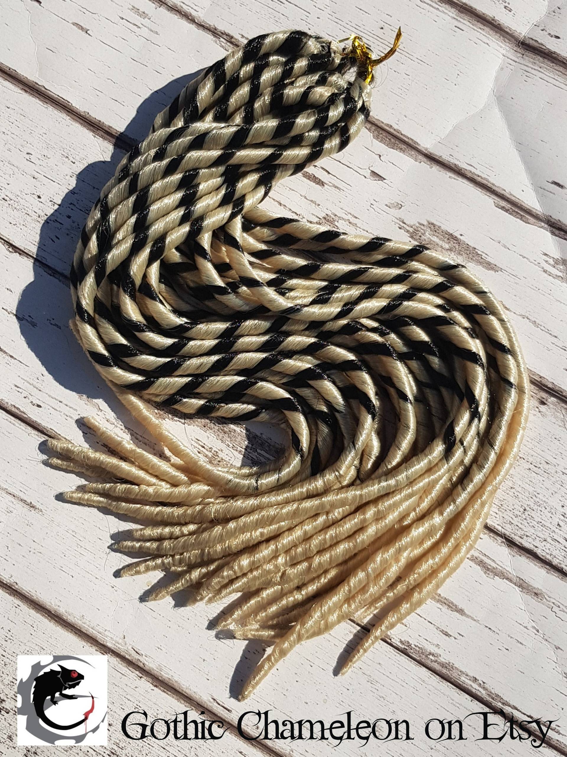 Se Single Ended Candy Cane Dreads 18 Inch Lang Made To Order von Etsy - GothicChameleon