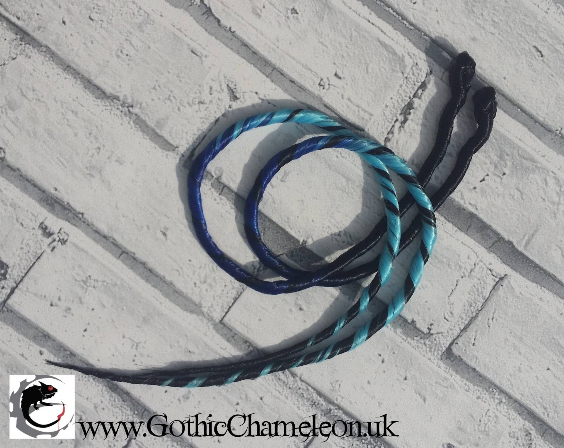 Single Ended Dreads Schwarz & Blau Übergangs Ombre Bis Zu 24 Zoll Lang Auf Bestellung Single Ended Dreads Schwarz & Blau Übergangs Ombre Bis Zu 24 Zoll Lang Auf Bestellung von Etsy - GothicChameleon