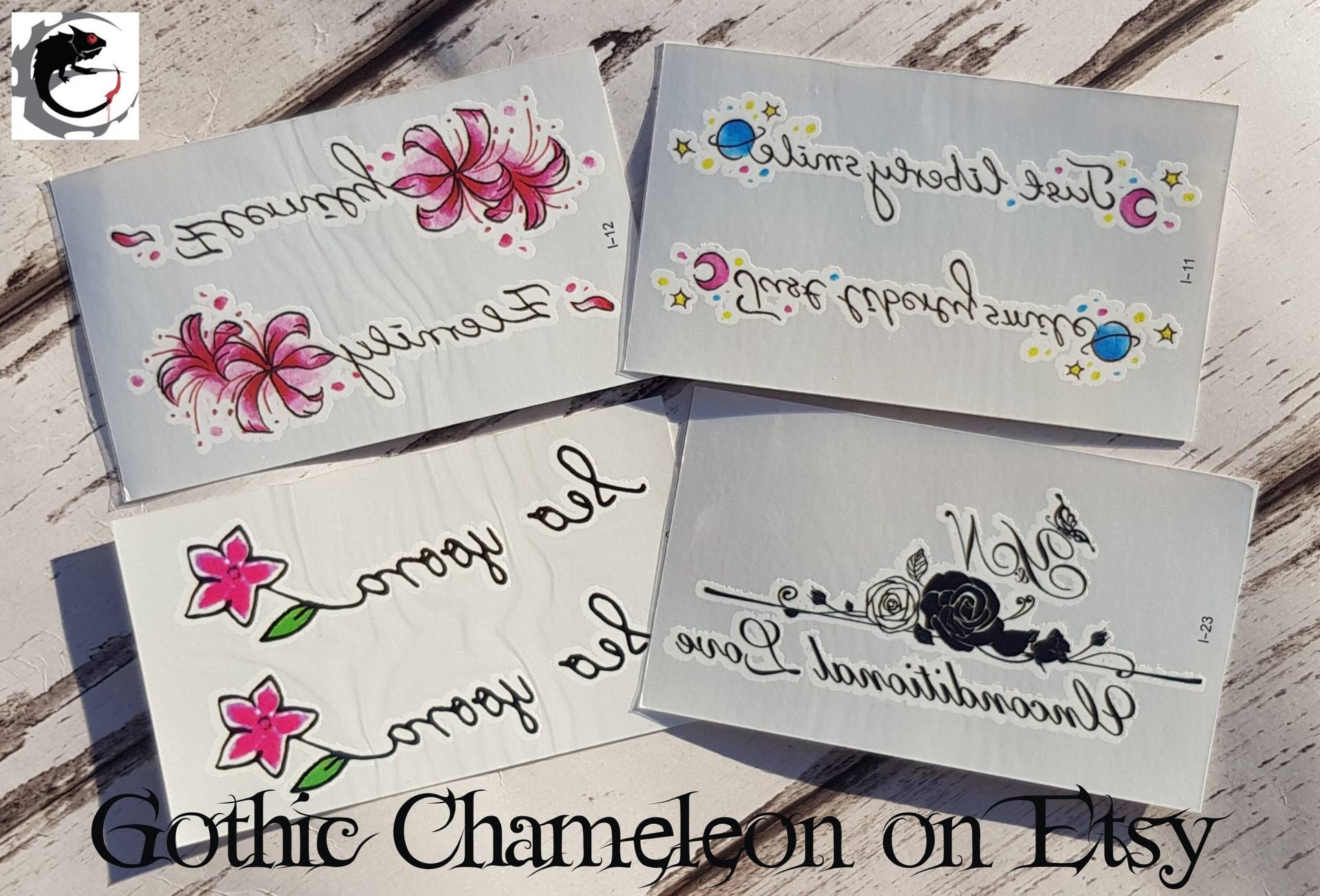 Temporäre Tattoo-Bögen Blumen Und Schrift Temporäre Tattoo-Bögen Blumen Und Schrift von Etsy - GothicChameleon